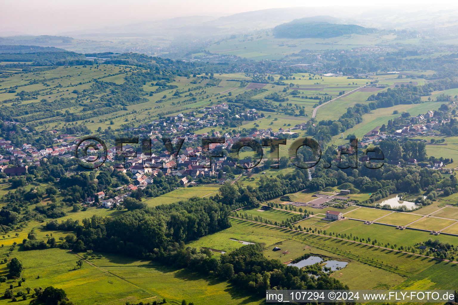 Luftbild von Gersheim, Europäischer Kulturpark Bliesbruck-Reinheim im Bundesland Saarland, Deutschland