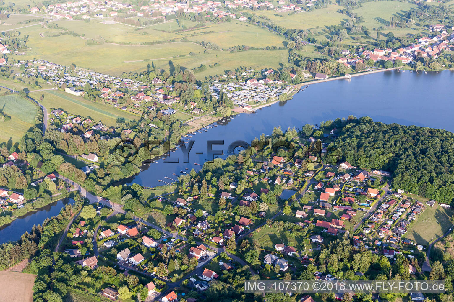 Luftbild von Étang des Marais in Hilsprich im Bundesland Moselle, Frankreich