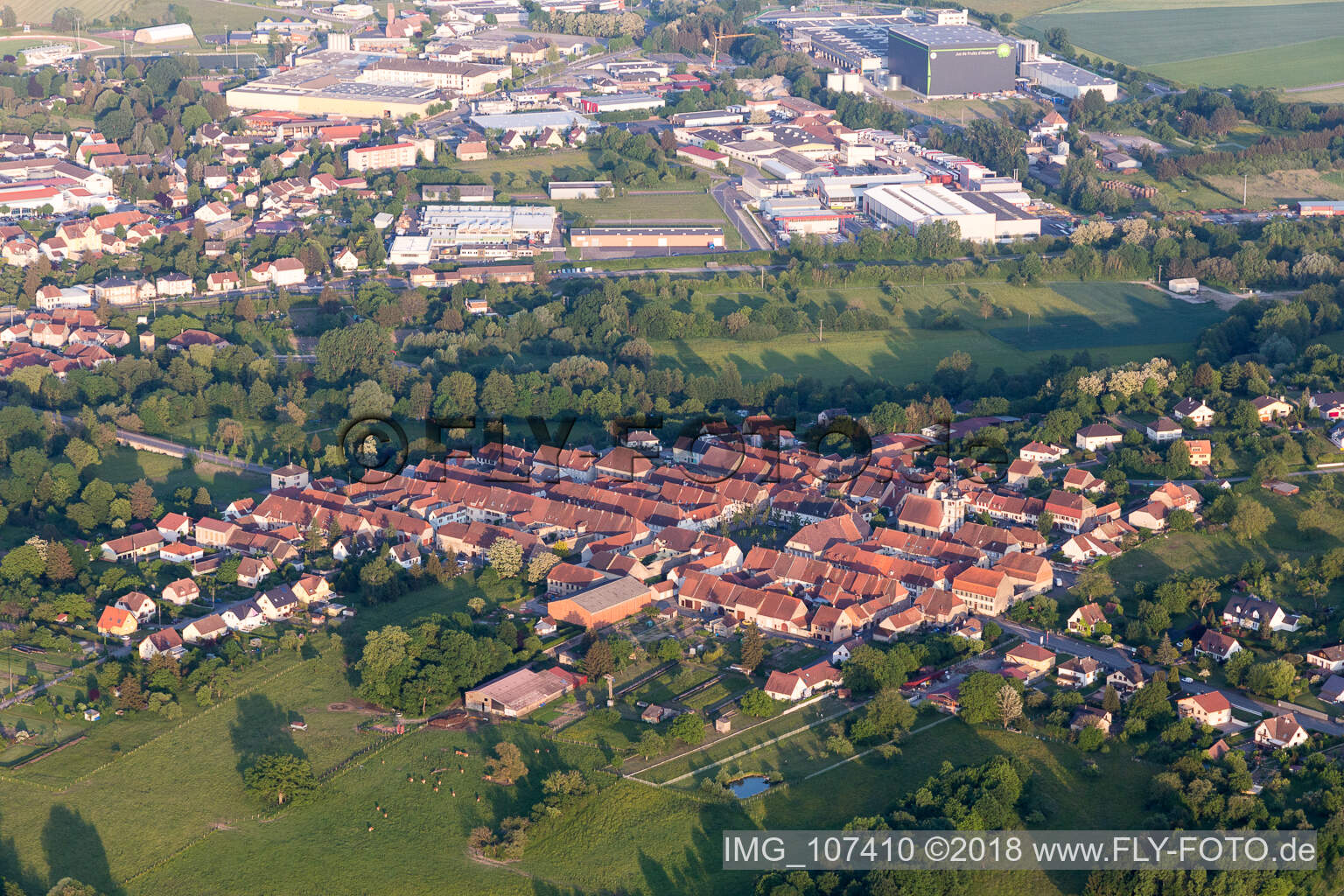Luftaufnahme von Sarre-Union im Bundesland Bas-Rhin, Frankreich