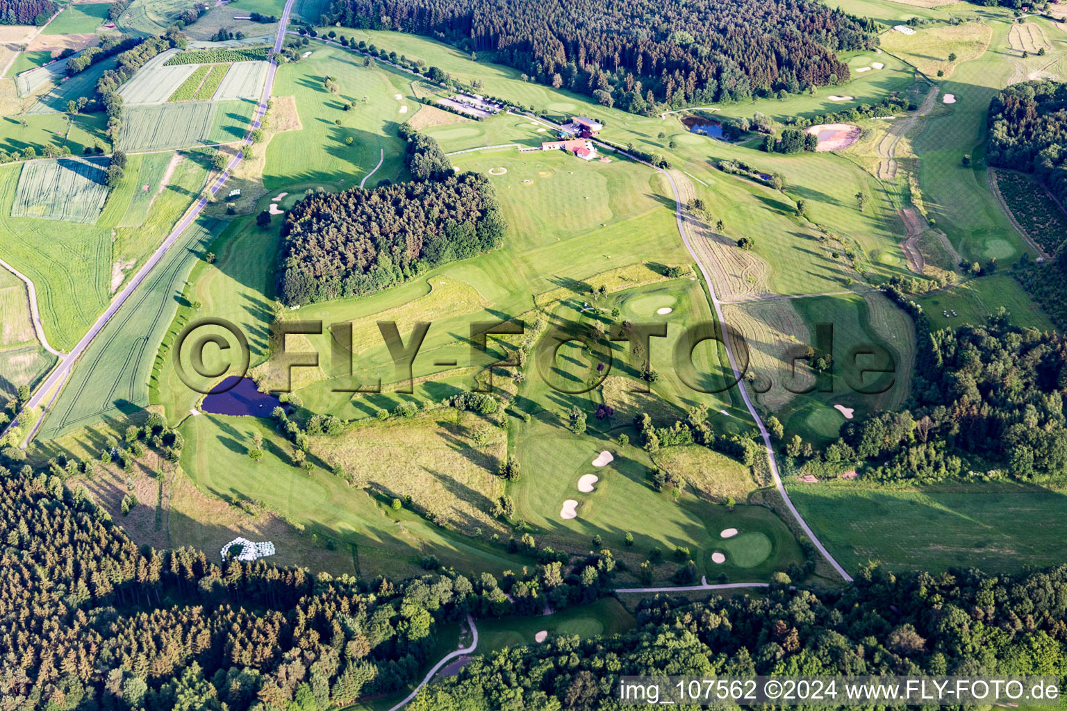 Gelände des Golfplatz des Golfclub Mudau e.V. in Mudau im Bundesland Baden-Württemberg, Deutschland