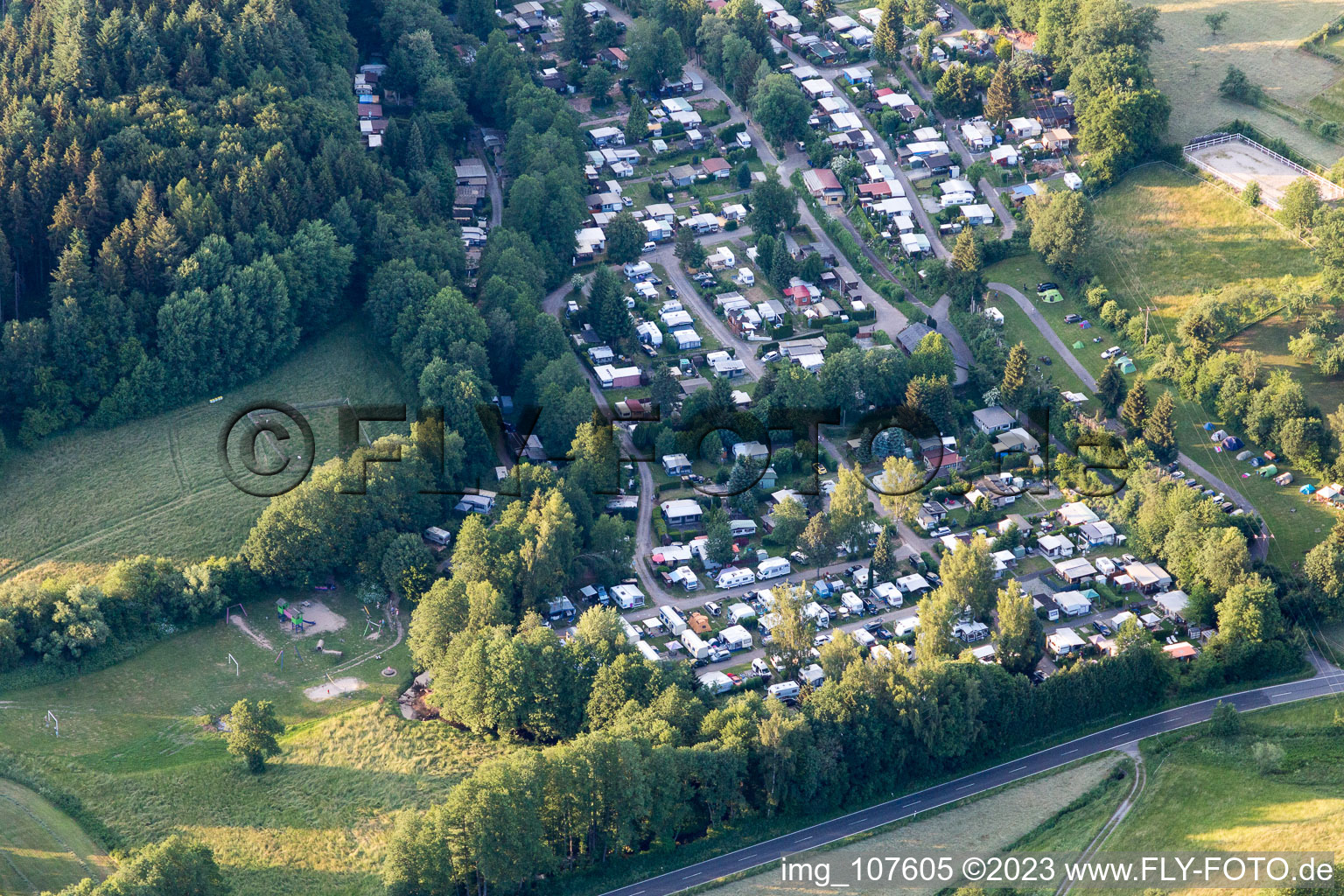 Krumbach, Odenwald-Camping im Bundesland Baden-Württemberg, Deutschland aus der Luft