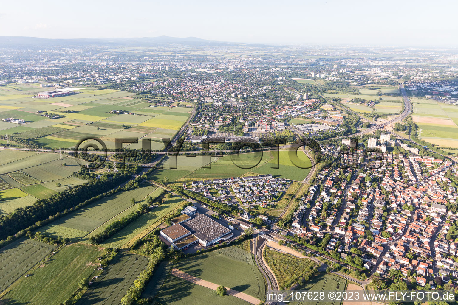 Ortsteil Marienborn in Mainz im Bundesland Rheinland-Pfalz, Deutschland aus der Luft