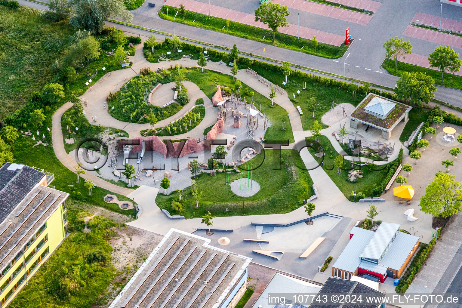 Luftbild von Spielplatz alla hopp! in Deidesheim im Bundesland Rheinland-Pfalz, Deutschland