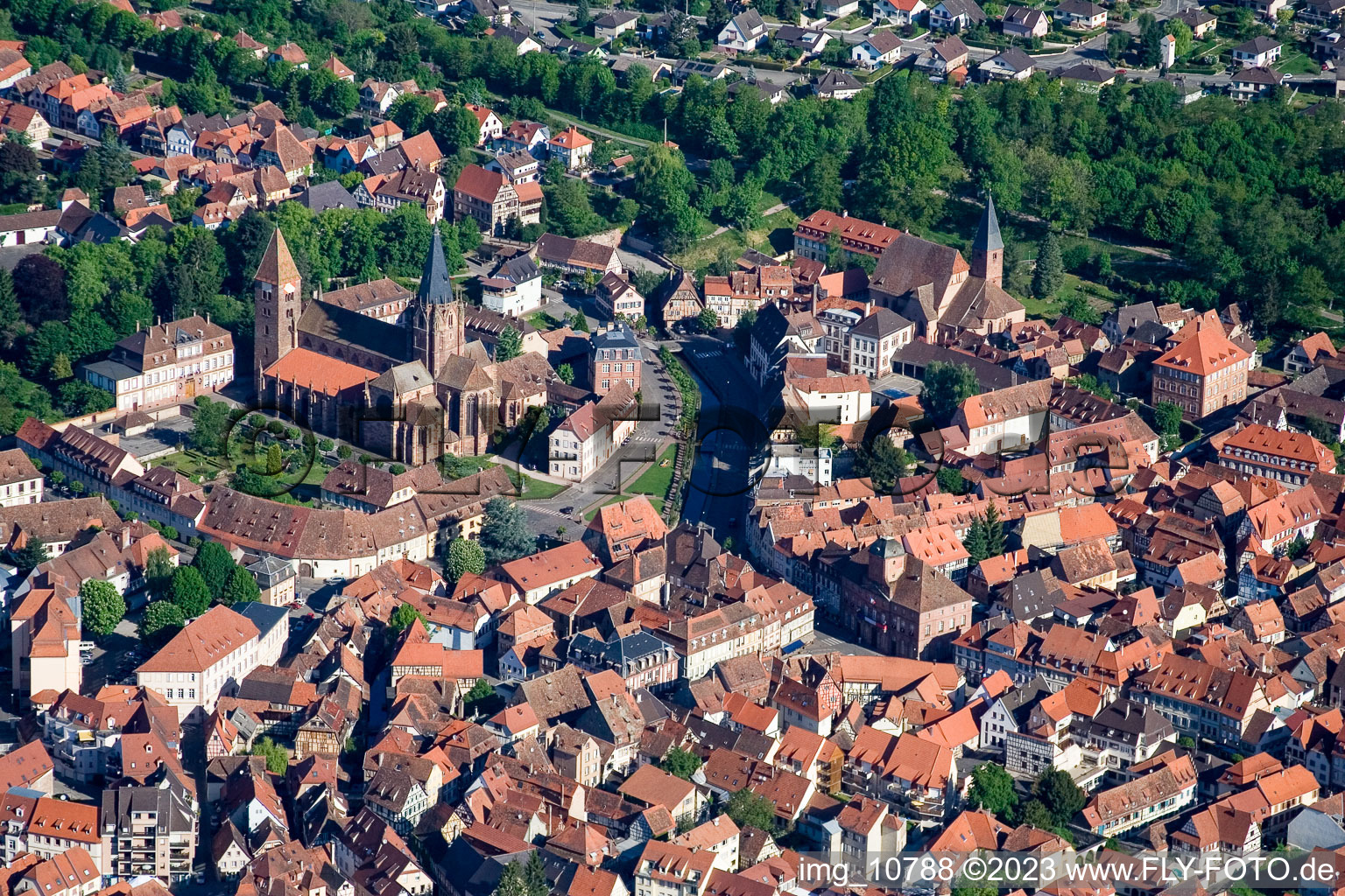 Wissembourg im Bundesland Bas-Rhin, Frankreich vom Flugzeug aus