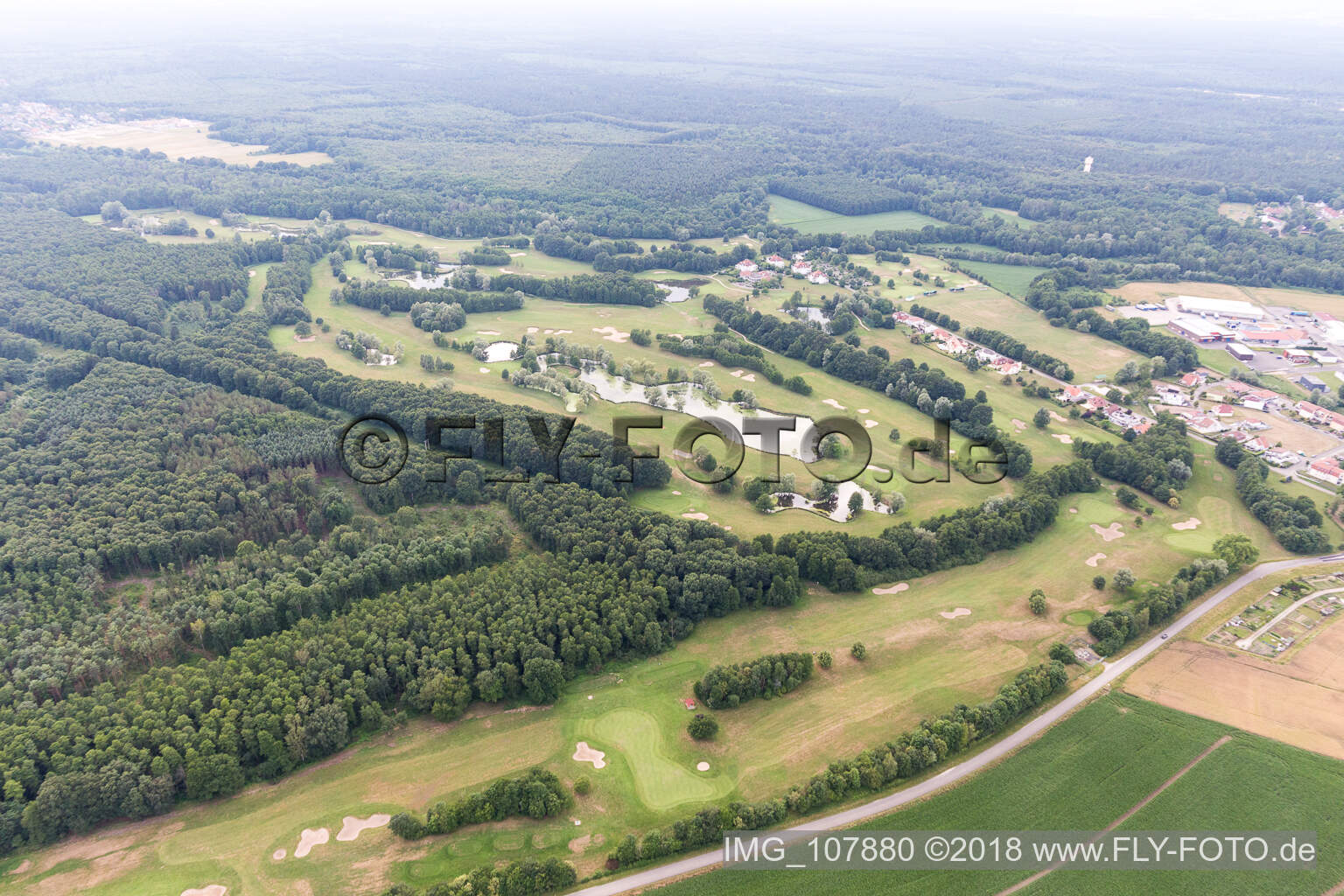 Luftaufnahme von Soufflenheim, Golf Club im Bundesland Bas-Rhin, Frankreich