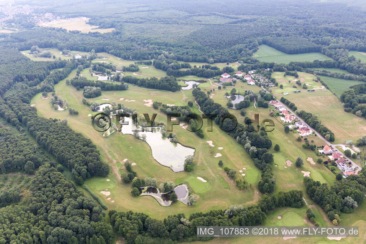 Soufflenheim, Golf Club im Bundesland Bas-Rhin, Frankreich aus der Luft