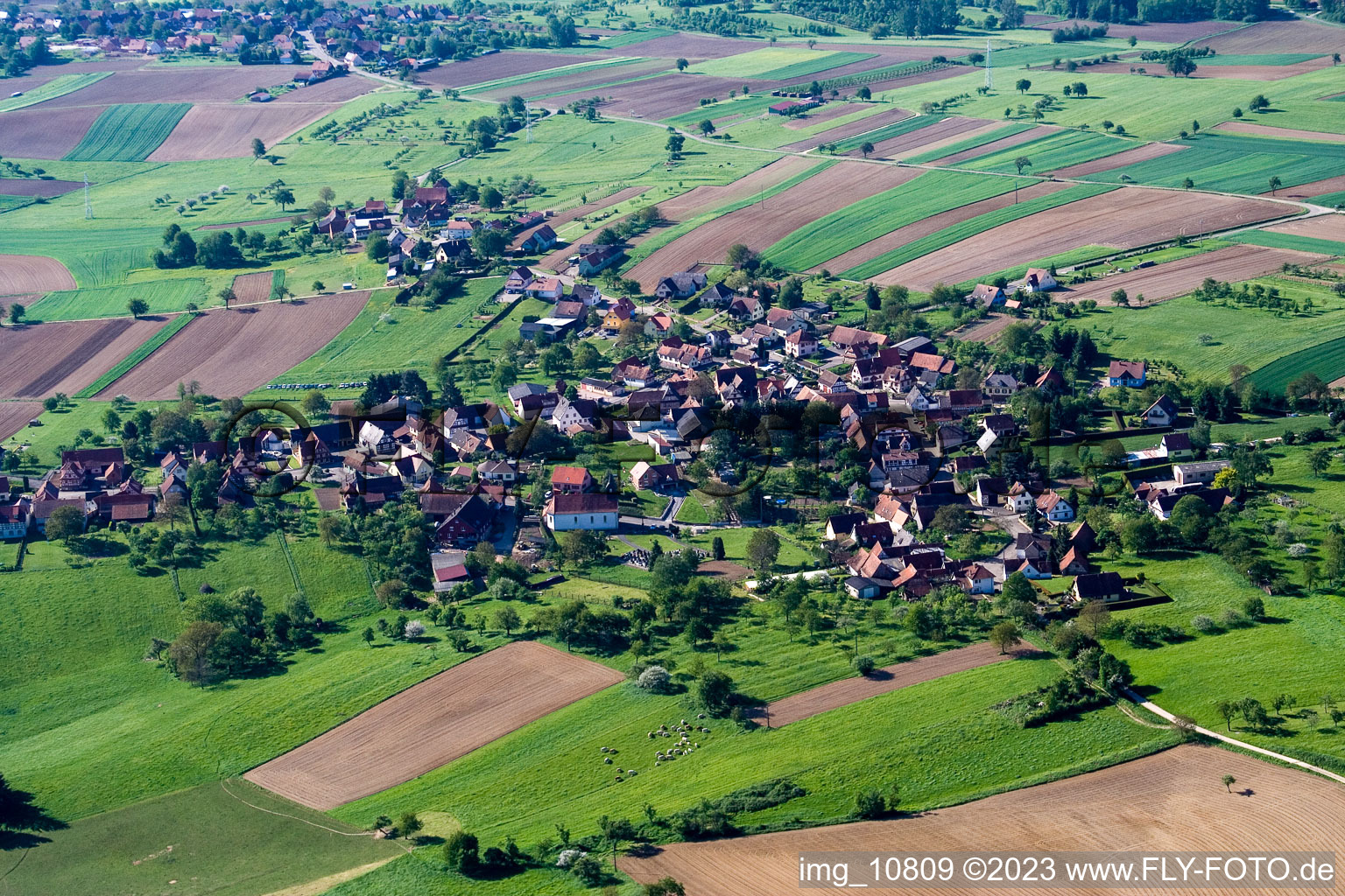 Schrägluftbild von Memmelshoffen im Bundesland Bas-Rhin, Frankreich