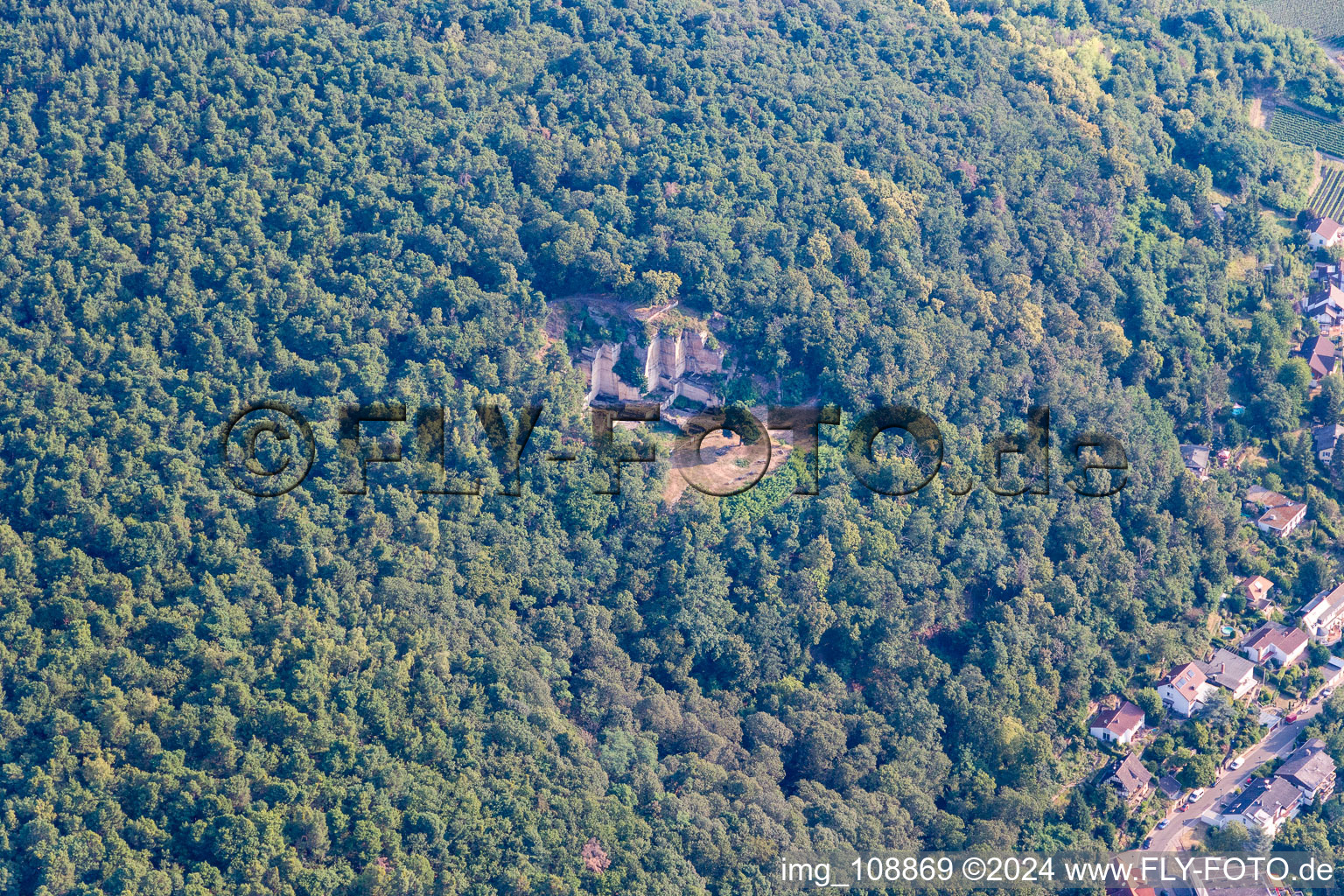 Kriemhildenstuhl im Ortsteil Grethen in Bad Dürkheim im Bundesland Rheinland-Pfalz, Deutschland