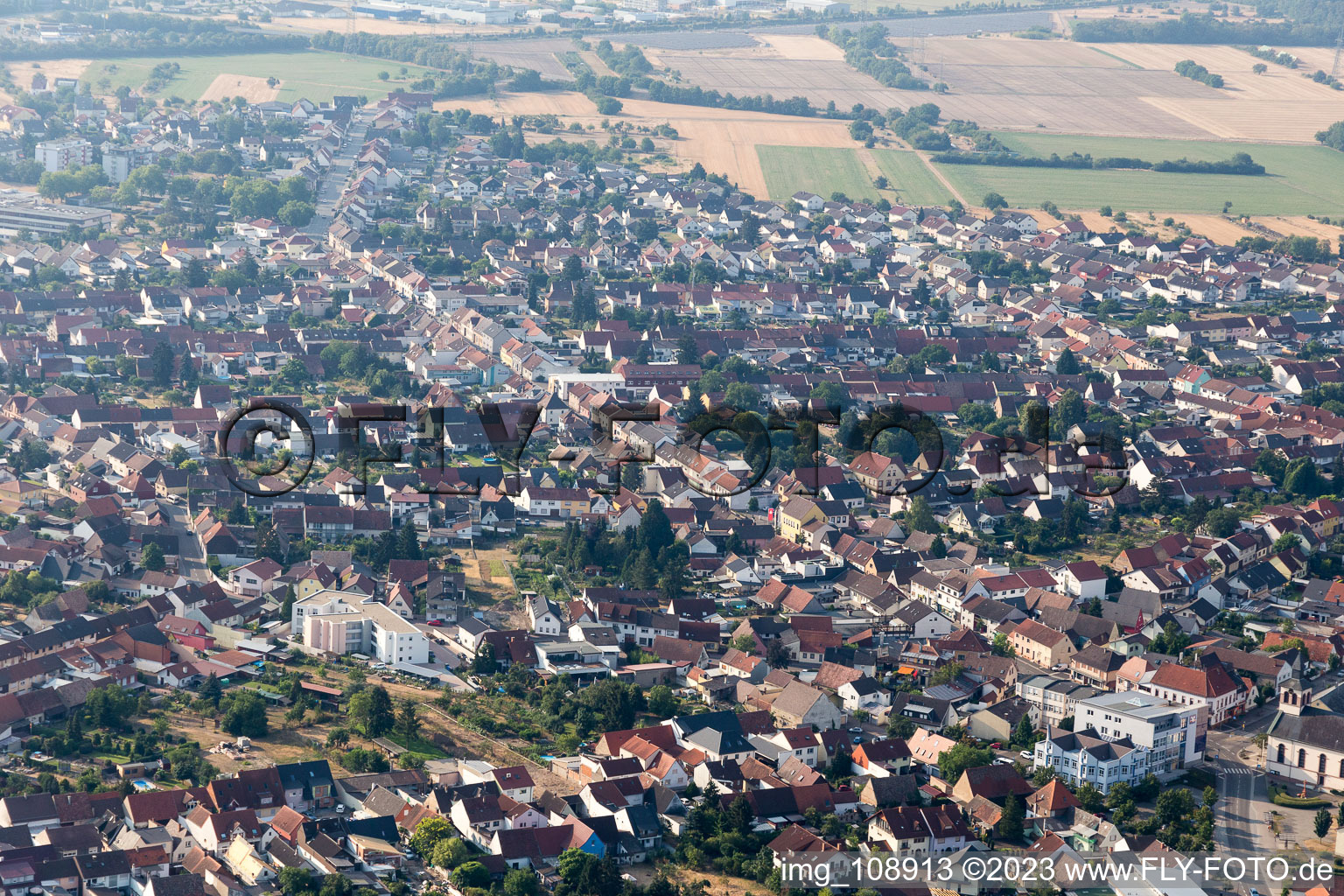 Ortsteil Oberhausen in Oberhausen-Rheinhausen im Bundesland Baden-Württemberg, Deutschland aus der Luft betrachtet
