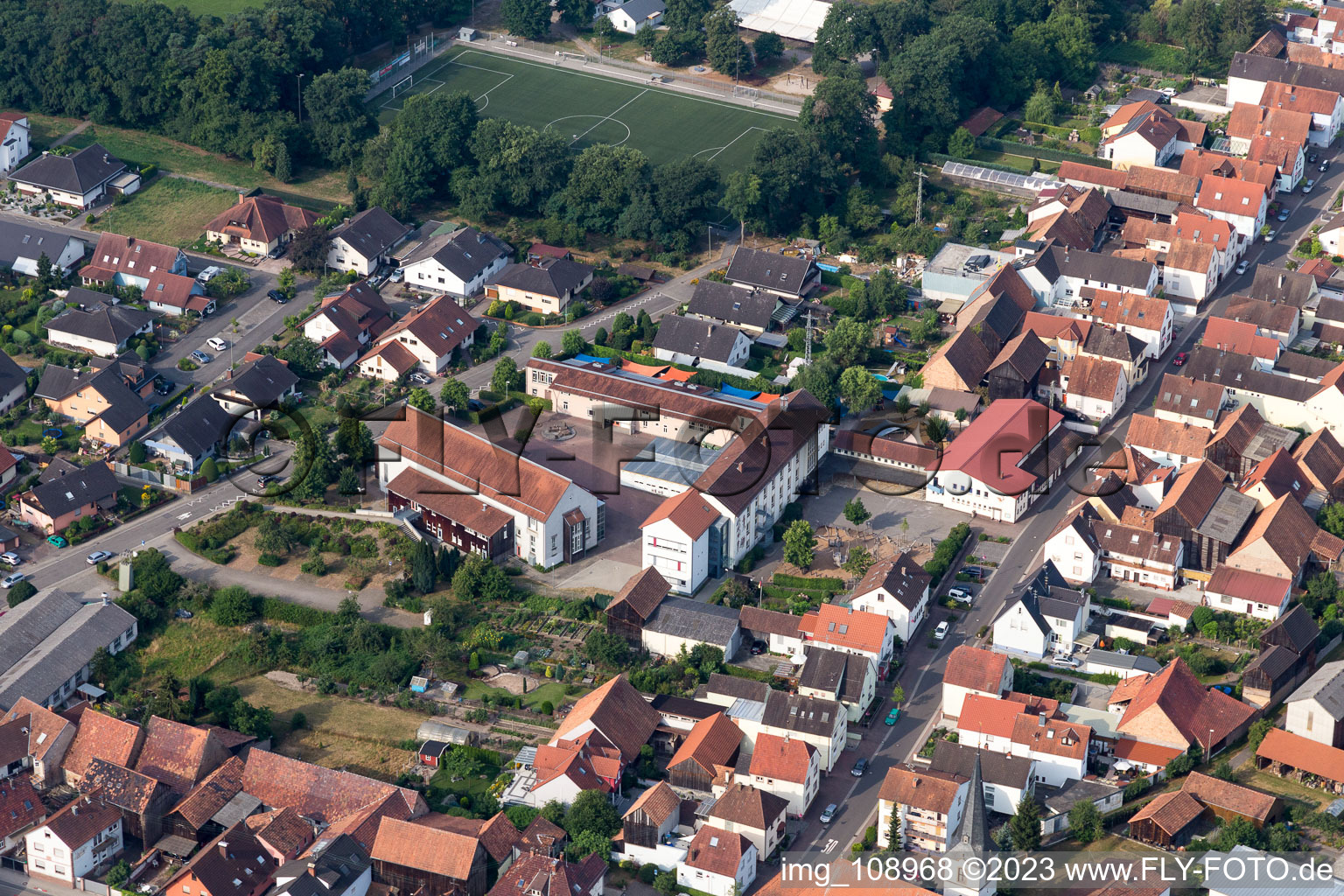 Hatzenbühl im Bundesland Rheinland-Pfalz, Deutschland aus der Luft