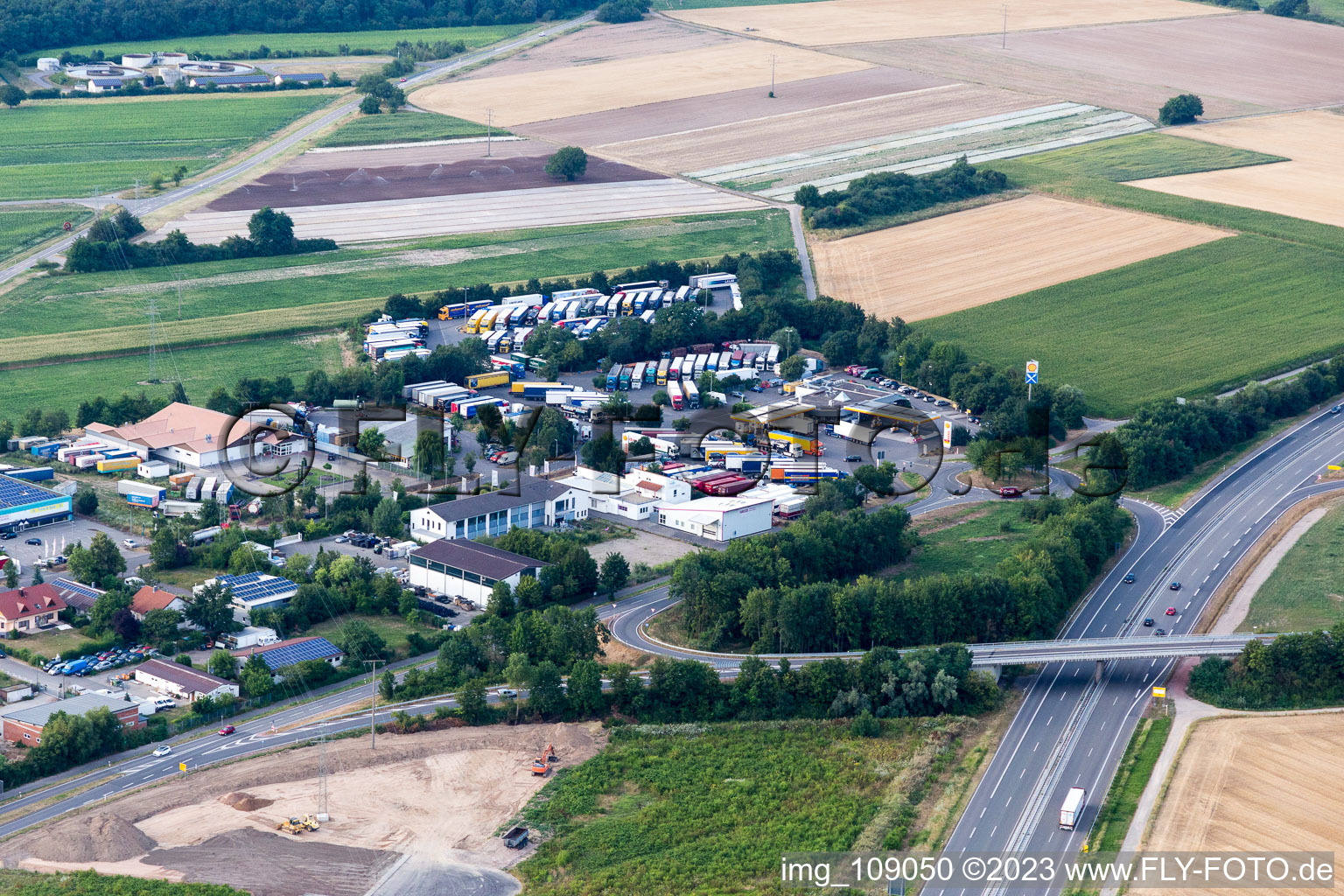 Schwegenheim im Bundesland Rheinland-Pfalz, Deutschland von oben gesehen