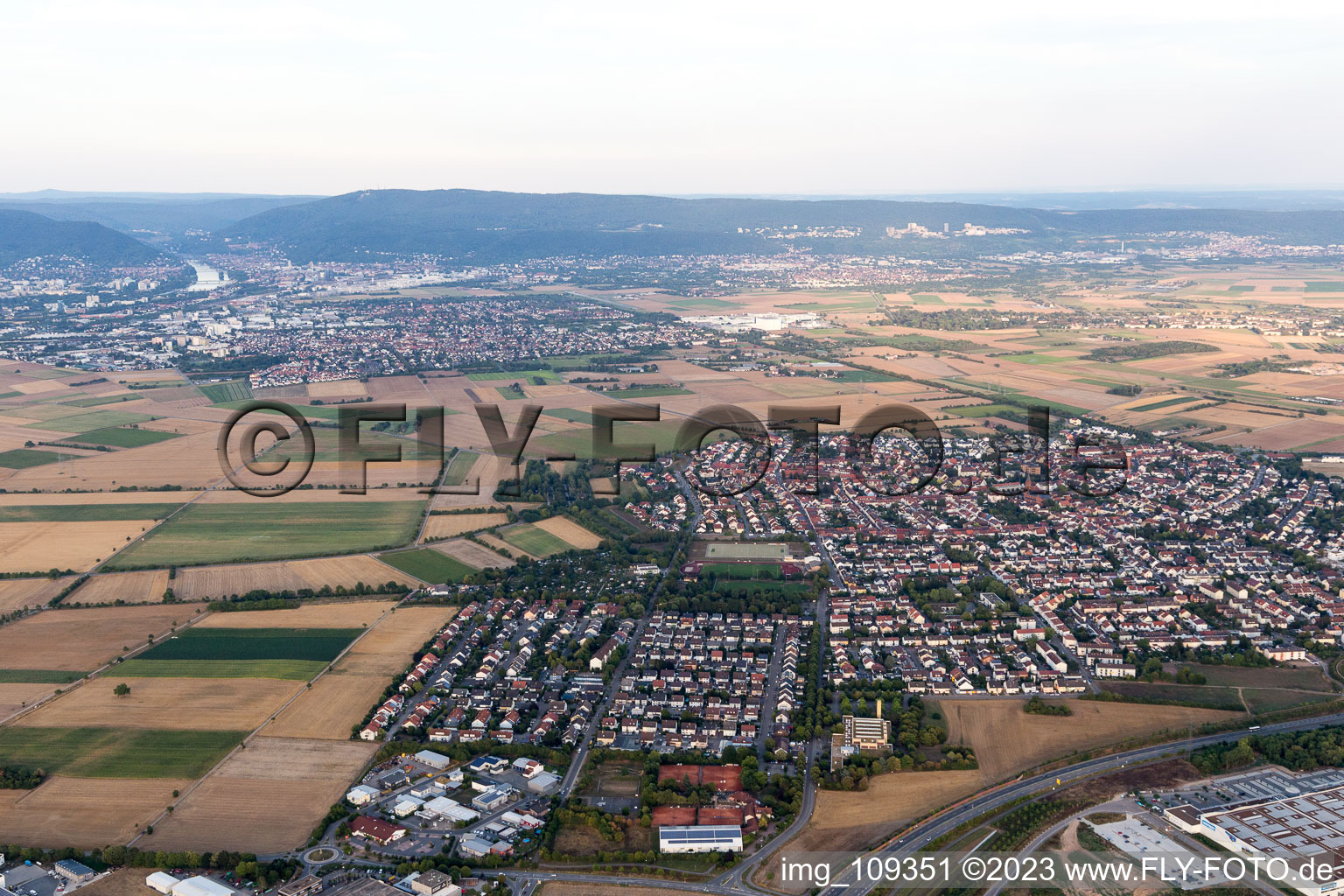 Plankstadt im Bundesland Baden-Württemberg, Deutschland aus der Drohnenperspektive