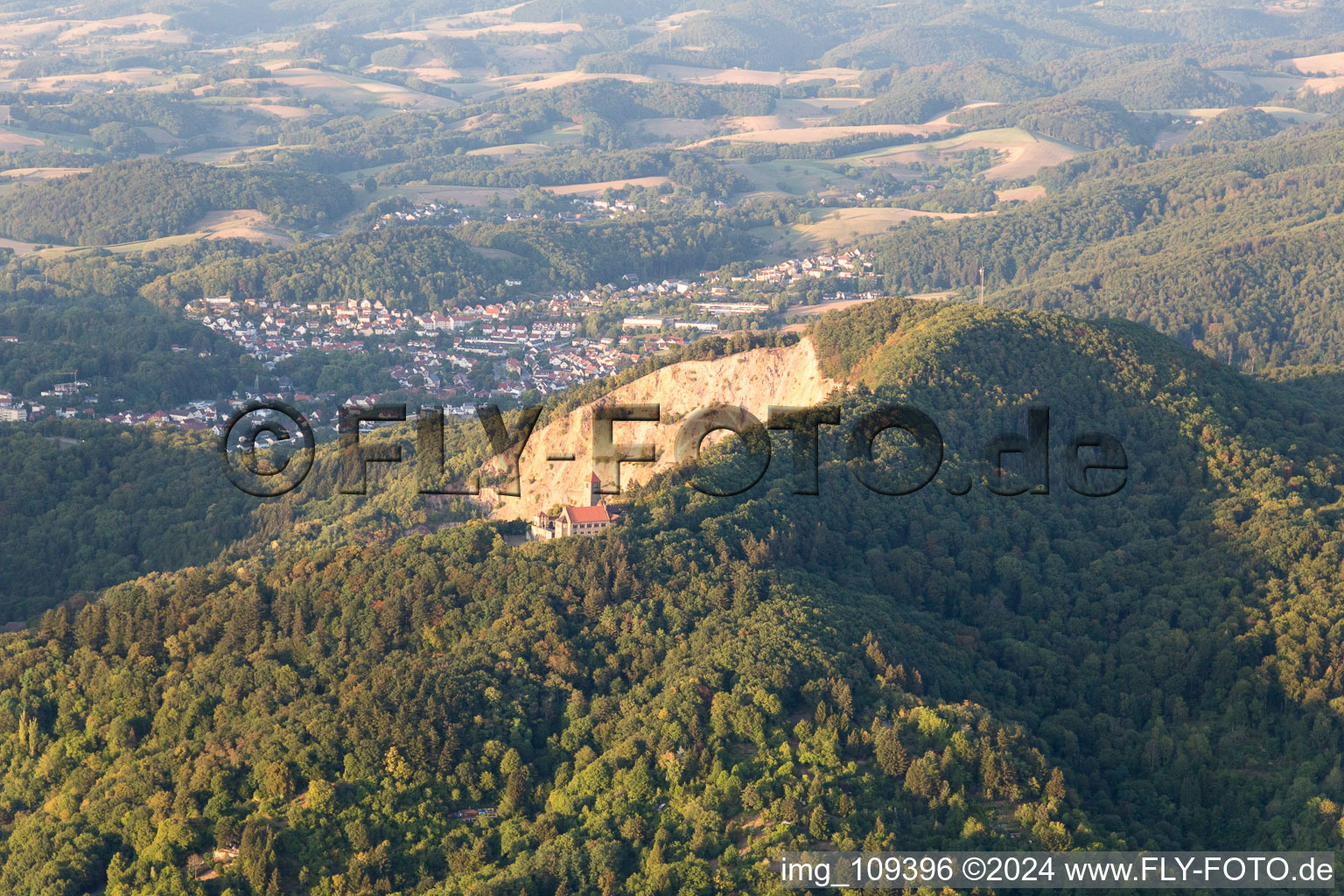 Luftbild von Weinheim im Bundesland Baden-Württemberg, Deutschland