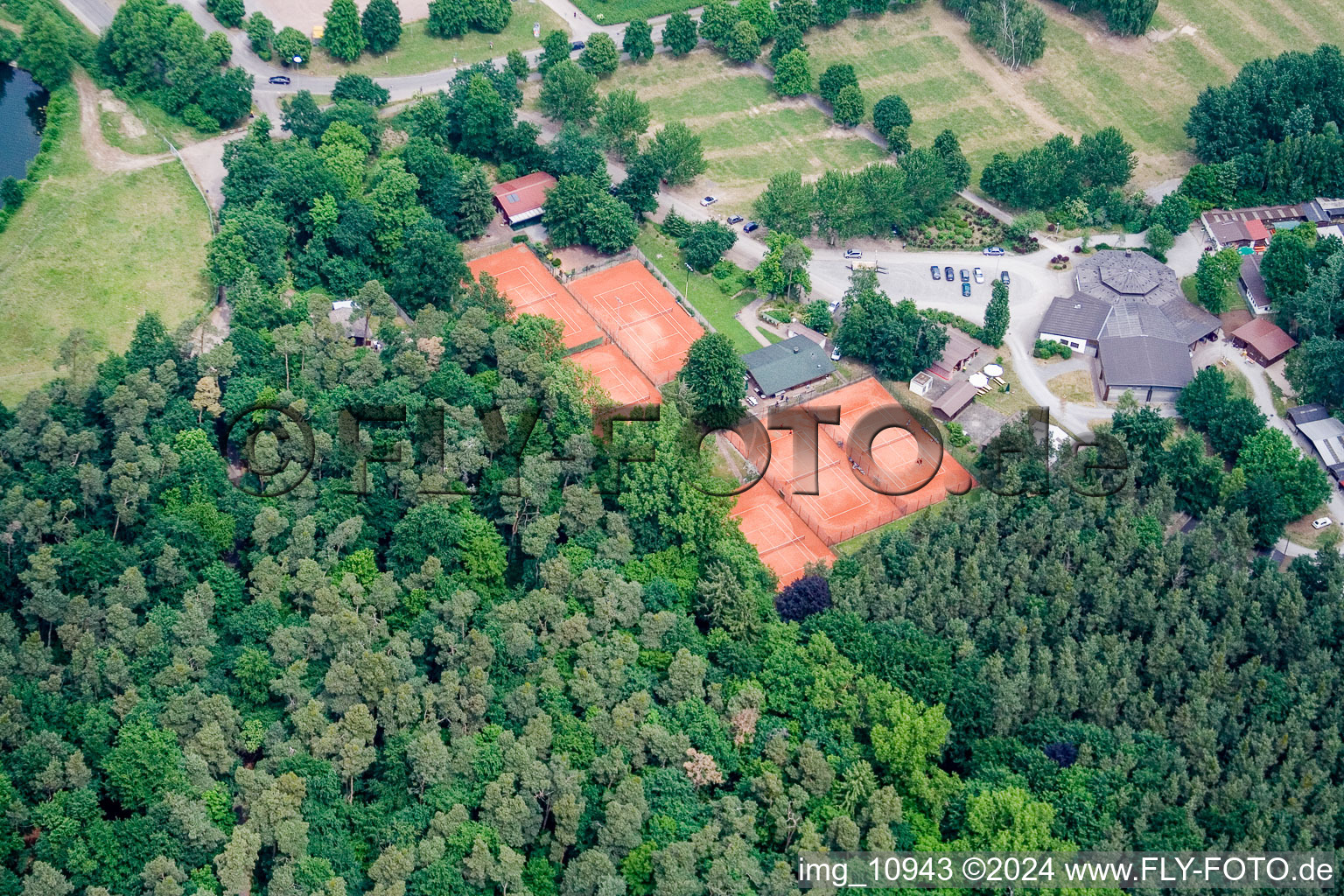 Schrägluftbild von Rülzheim, Tennisclub im Bundesland Rheinland-Pfalz, Deutschland