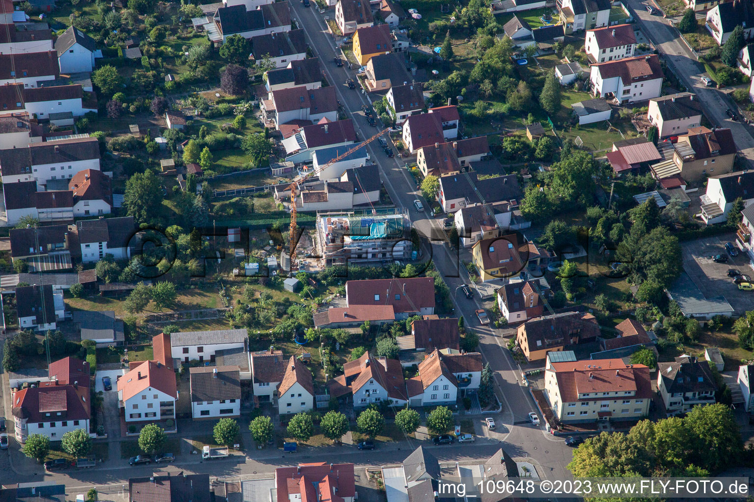 Kandel, Siedlung im Bundesland Rheinland-Pfalz, Deutschland von der Drohne aus gesehen
