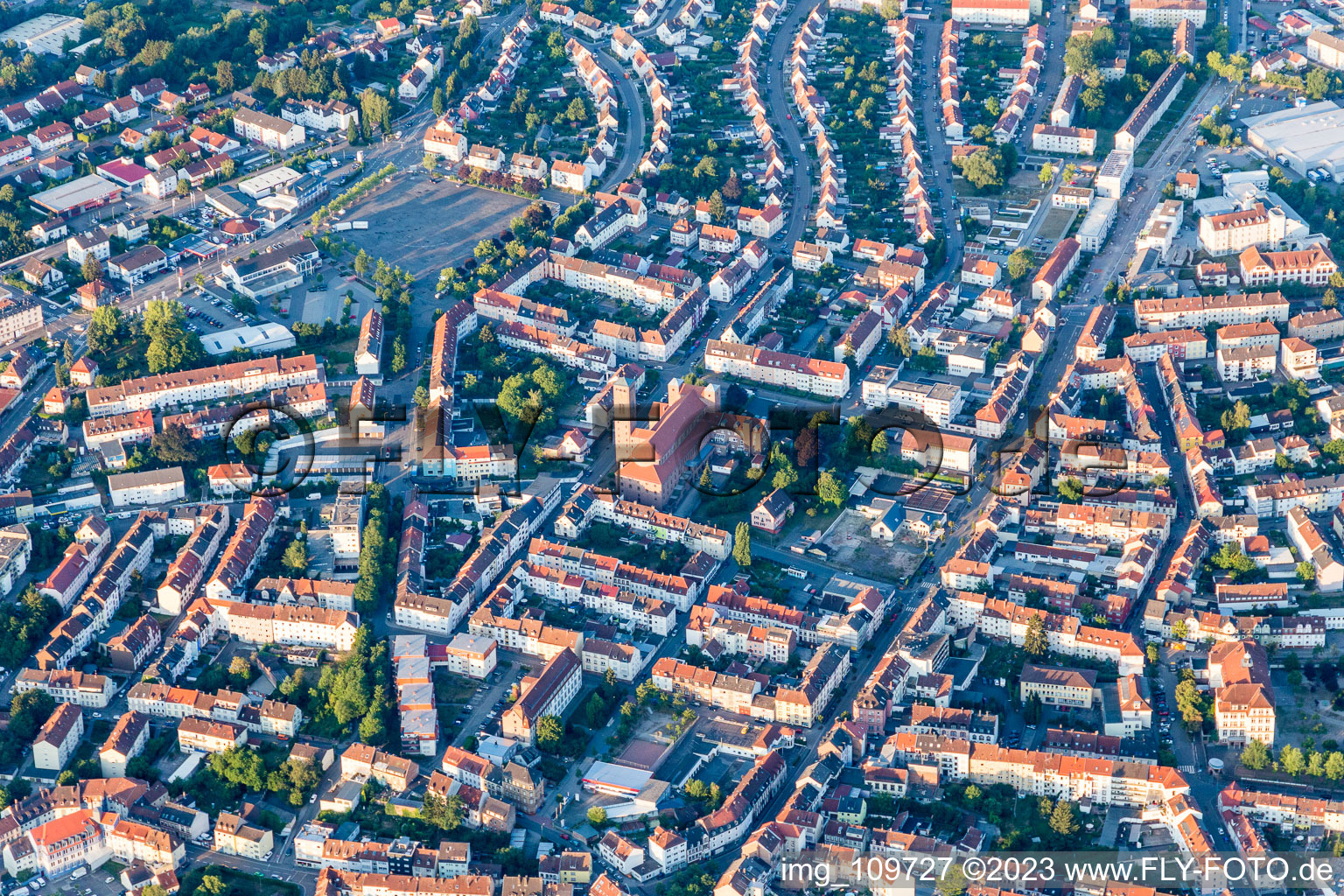 Pirmasens im Bundesland Rheinland-Pfalz, Deutschland aus der Drohnenperspektive