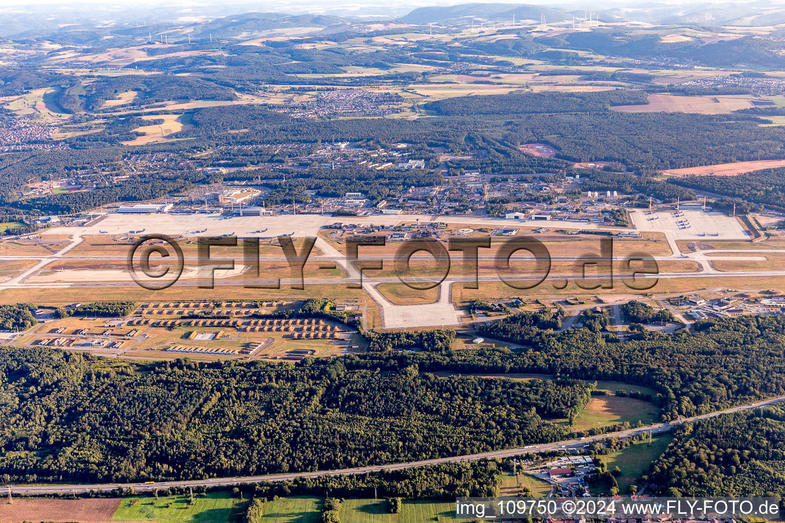 Ramstein, US Air Base im Bundesland Rheinland-Pfalz, Deutschland von oben gesehen