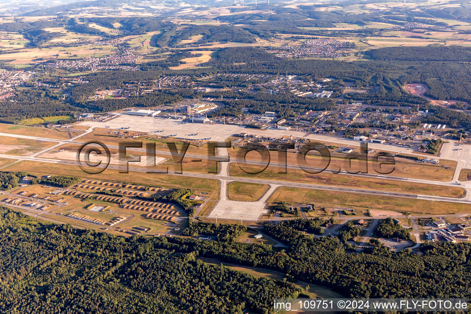 Ramstein, US Air Base im Bundesland Rheinland-Pfalz, Deutschland vom Flugzeug aus