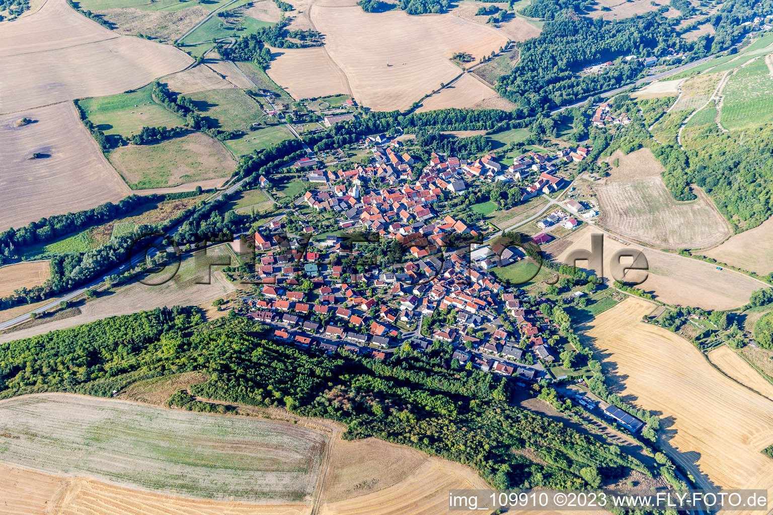 Luftaufnahme von Niedermoschel im Bundesland Rheinland-Pfalz, Deutschland