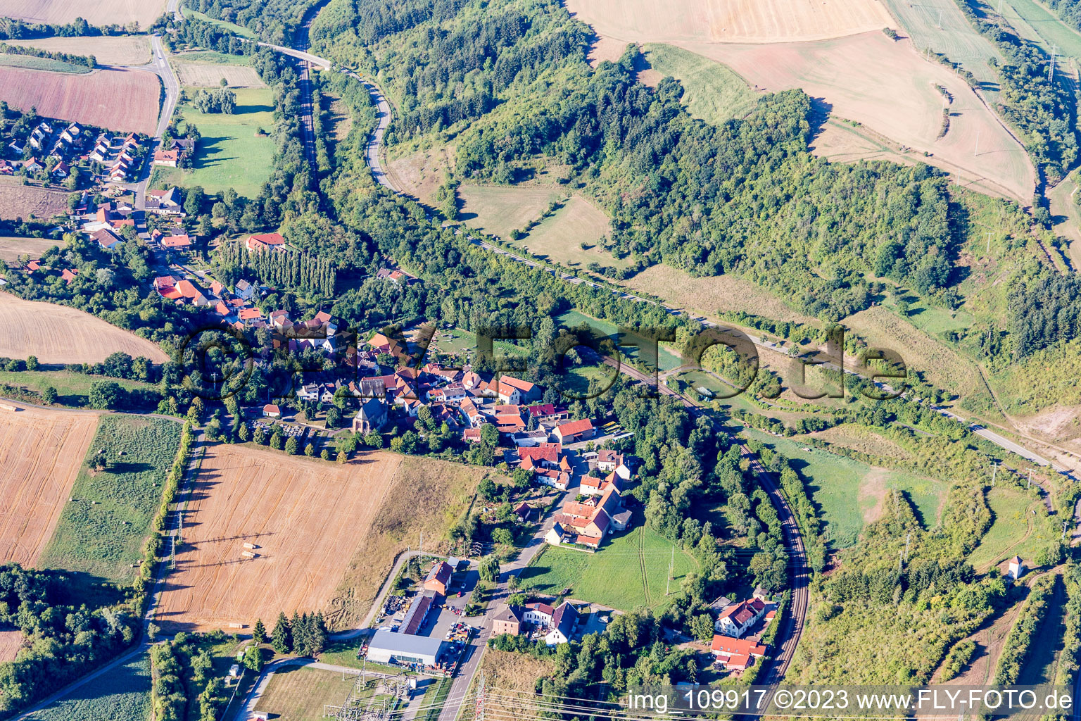 Schrägluftbild von Alsenz im Bundesland Rheinland-Pfalz, Deutschland