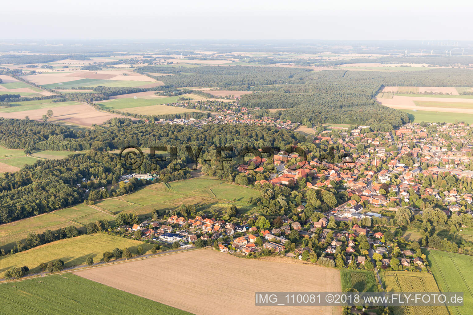 Ebstorf im Bundesland Niedersachsen, Deutschland aus der Luft