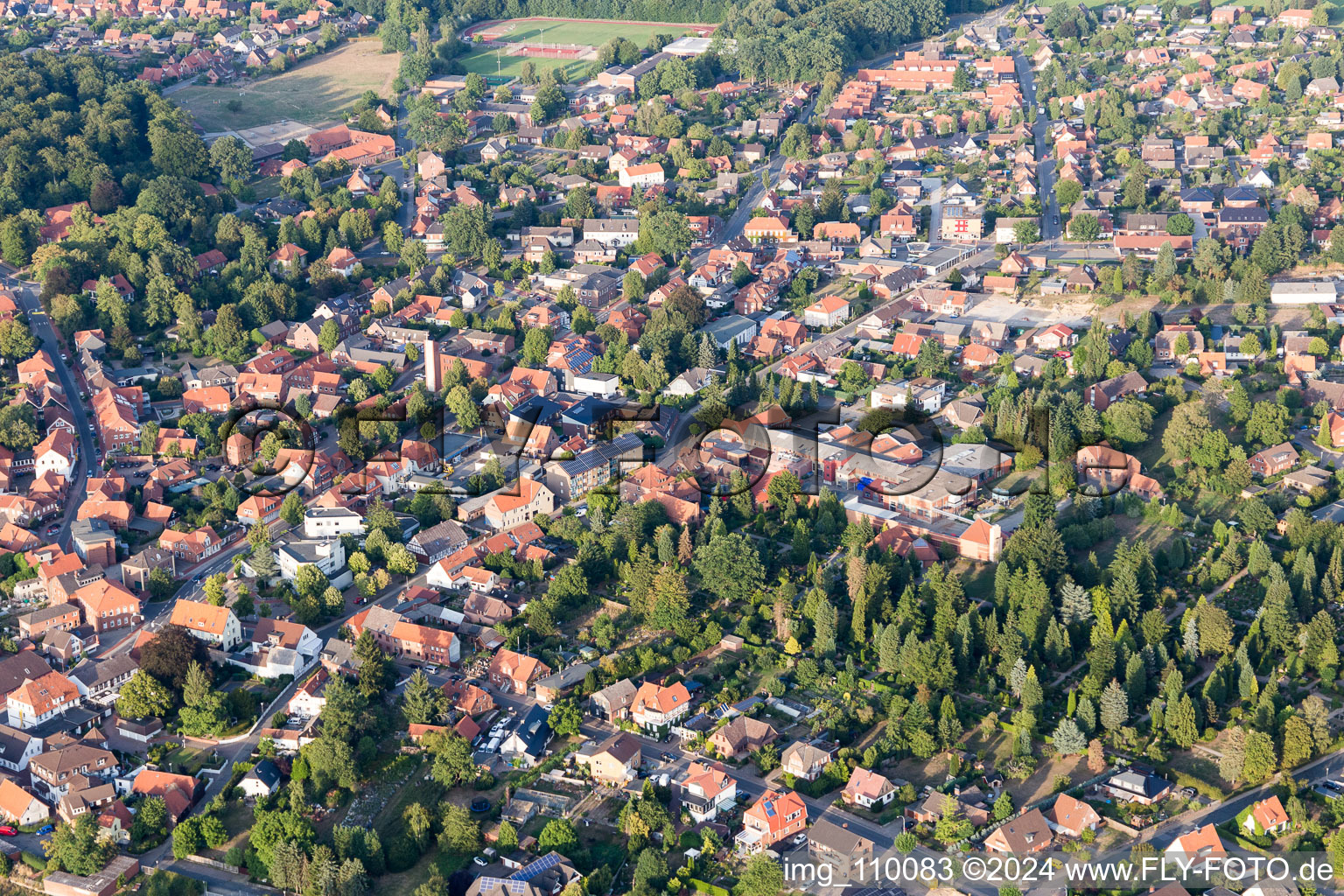 Ebstorf im Bundesland Niedersachsen, Deutschland von oben gesehen