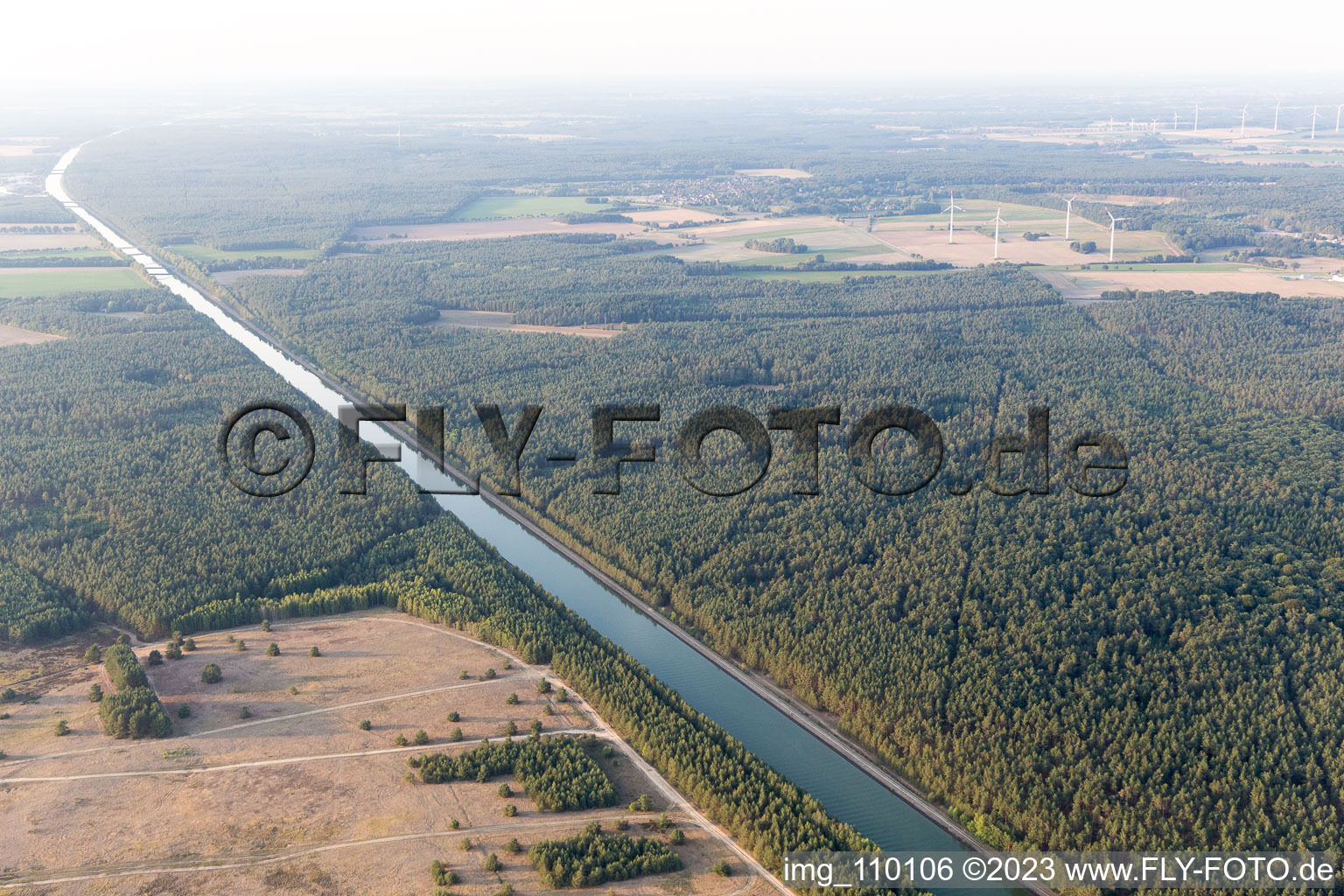 Luftbild von Wulfstorf, Elbe Seitenkanal im Bundesland Niedersachsen, Deutschland