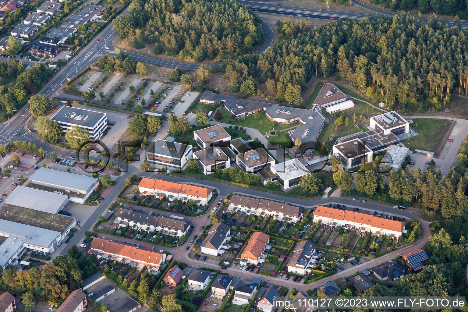 Luftbild von Campus- Gebäude der Werum Software & Systems AG und Werum IT Solutions GmbH in Lüneburg im Bundesland Niedersachsen, Deutschland