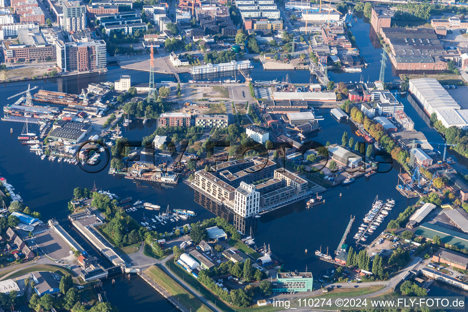 Luftbild von Schlossinsel Marina in den Harburger Häfen im Ortsteil Harburg in Hamburg, Deutschland
