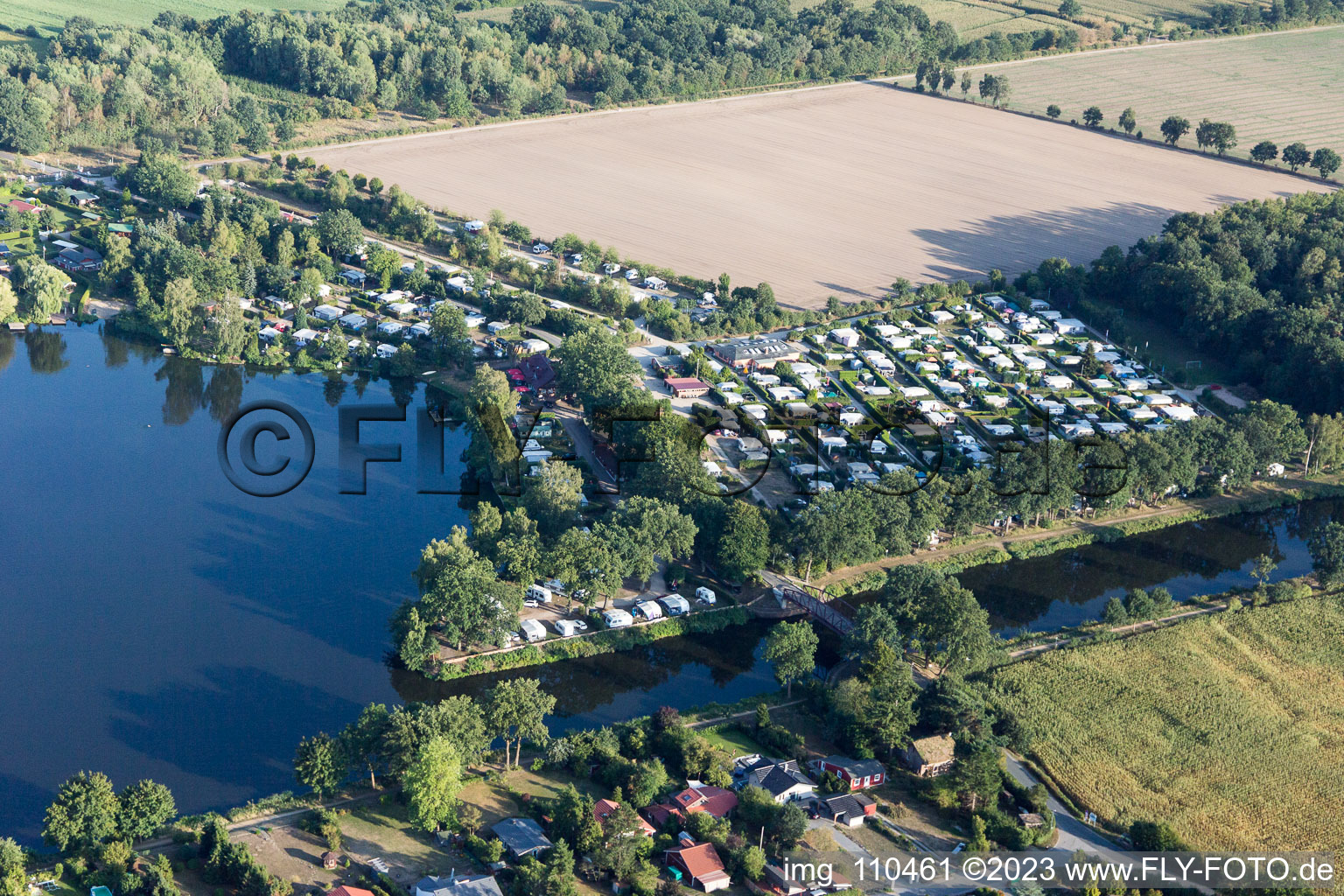 Luftaufnahme von Basedow, Camping Lanzer See im Bundesland Schleswig-Holstein, Deutschland