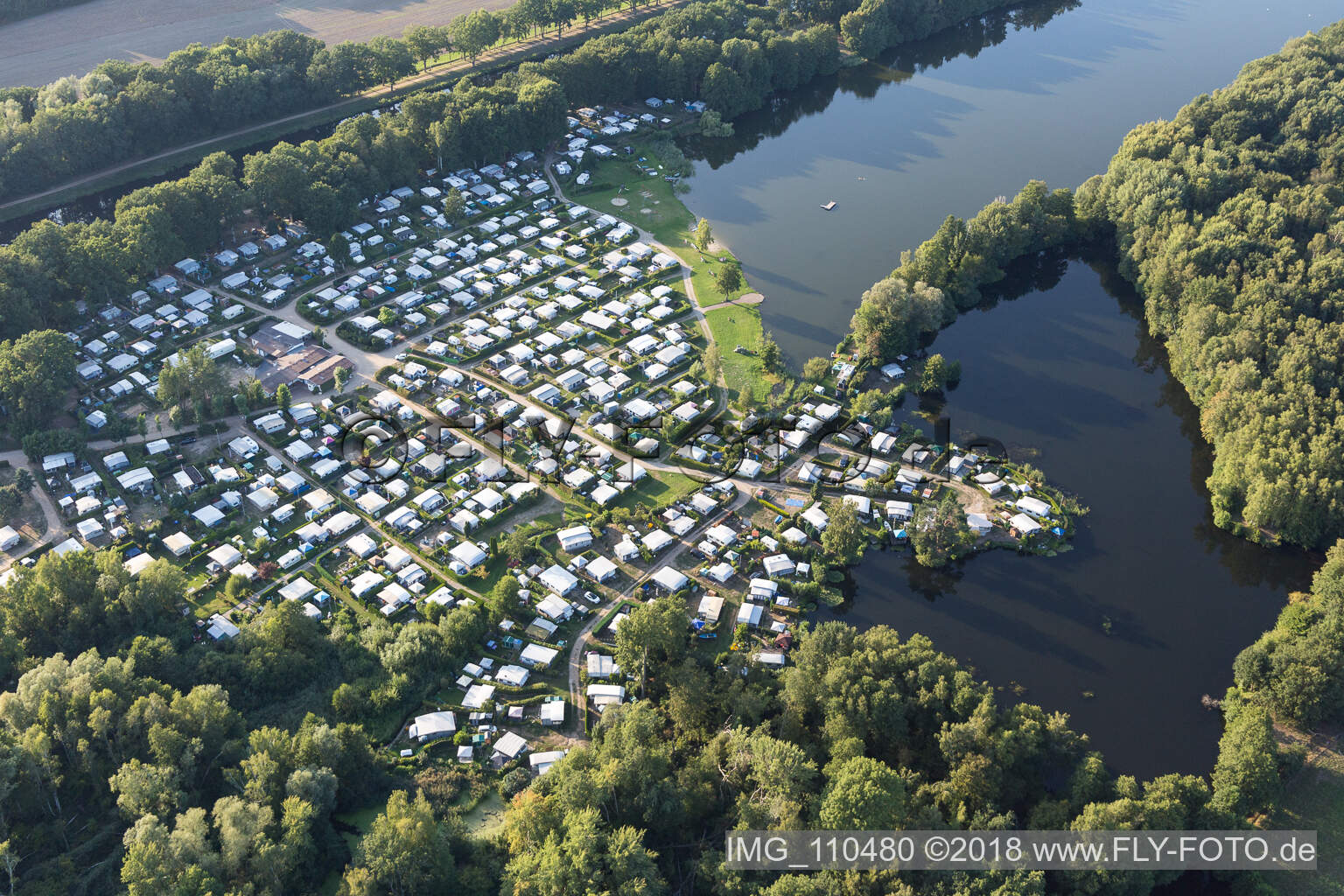 Luftaufnahme von Witzeeze, Camping Forellensee im Bundesland Schleswig-Holstein, Deutschland