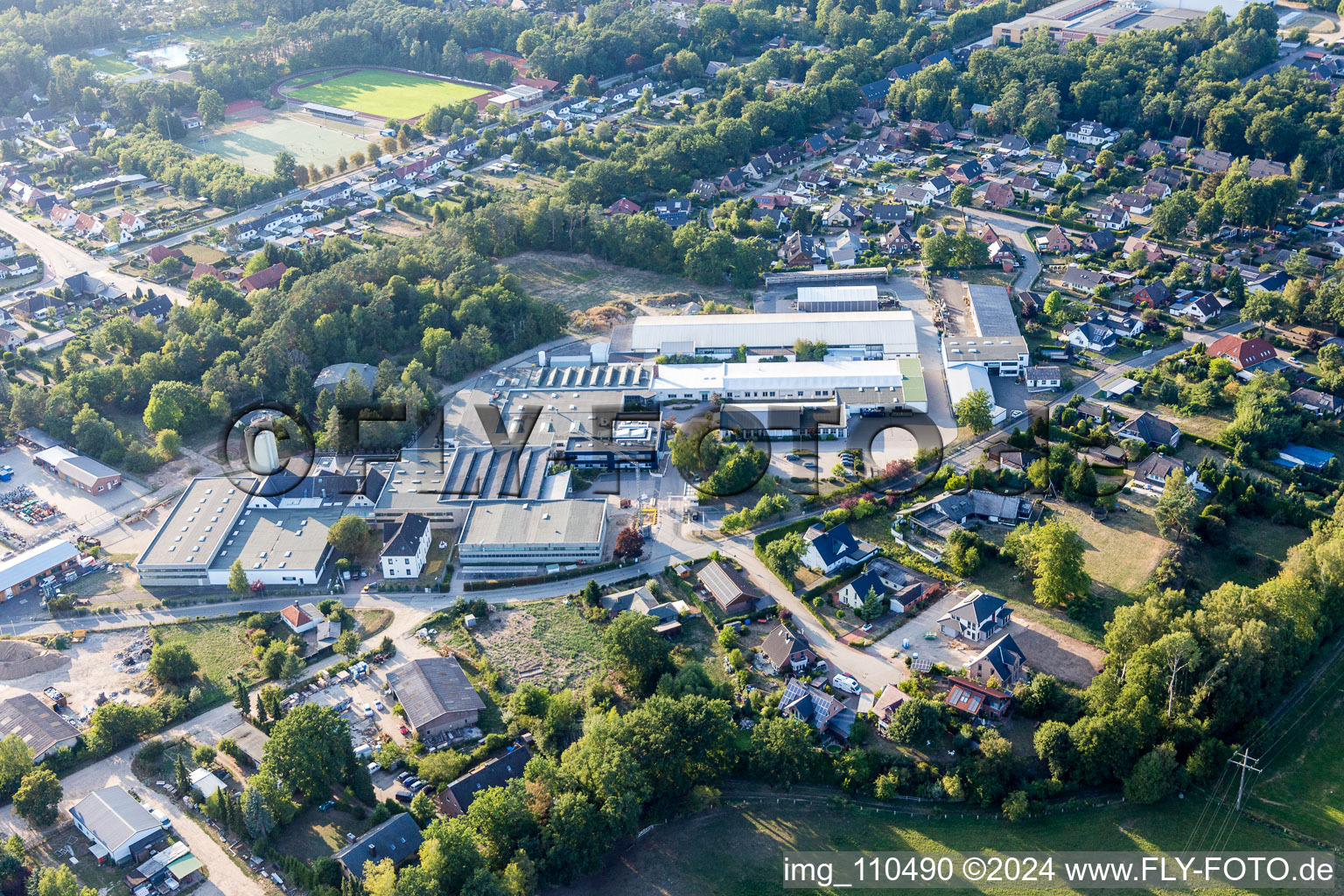 Gewerbegebiet und Firmenansiedlung Berliner Straße in Büchen im Bundesland Schleswig-Holstein, Deutschland