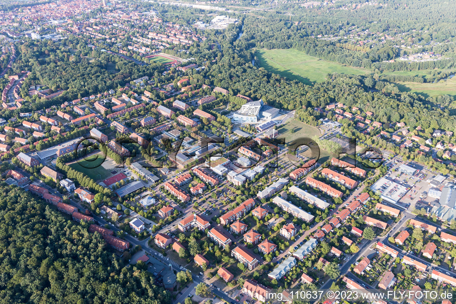 Lüneburg, Universität im Bundesland Niedersachsen, Deutschland von oben