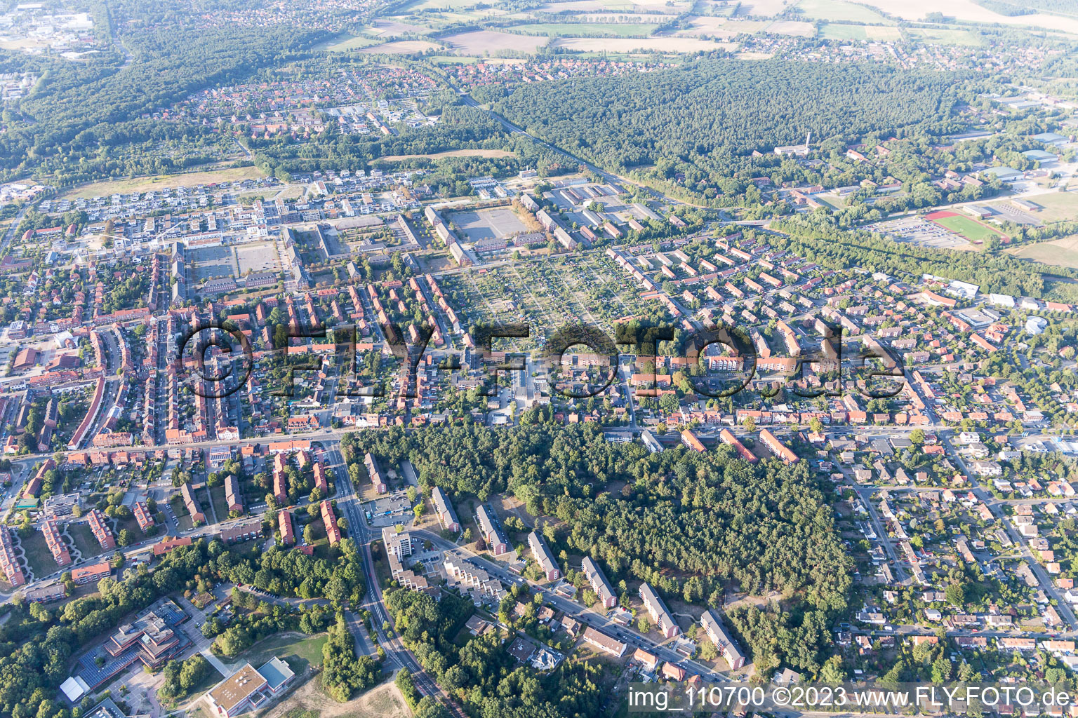 Luftbild von Lüneburg, Bleckeder Landstraße im Bundesland Niedersachsen, Deutschland