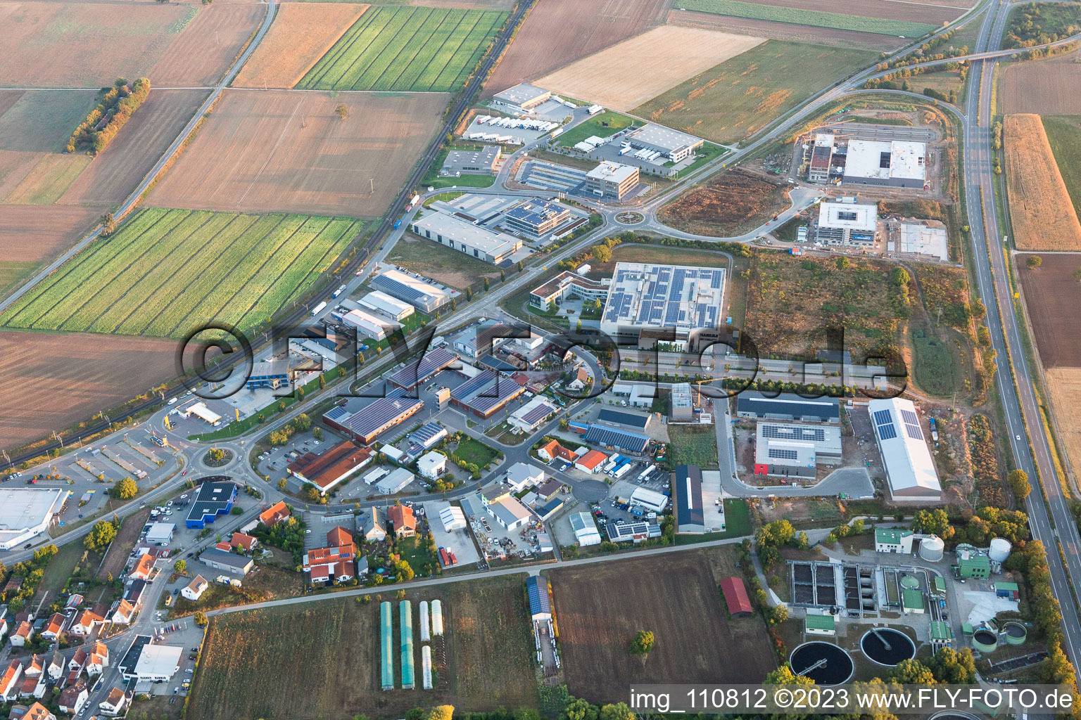 Rülzheim im Bundesland Rheinland-Pfalz, Deutschland von einer Drohne aus