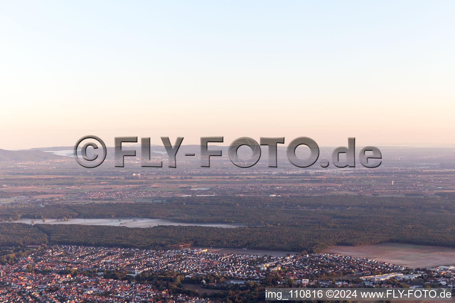 Drohnenbild von Bellheim im Bundesland Rheinland-Pfalz, Deutschland