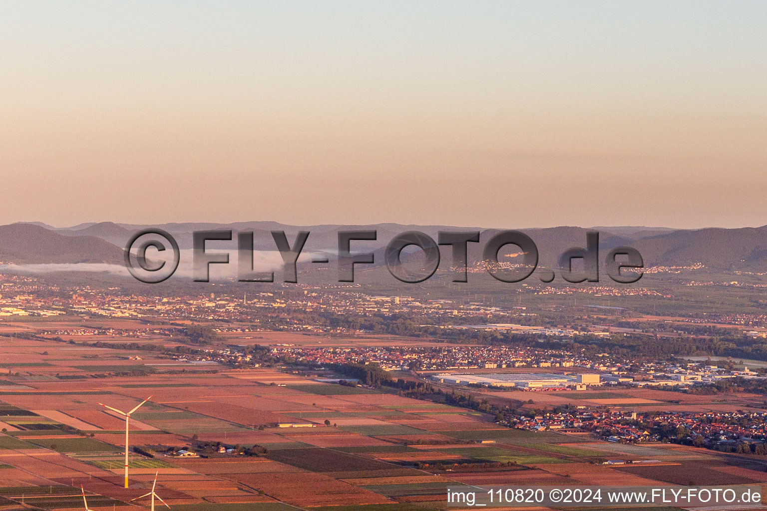 Luftbild von Bellheim im Bundesland Rheinland-Pfalz, Deutschland