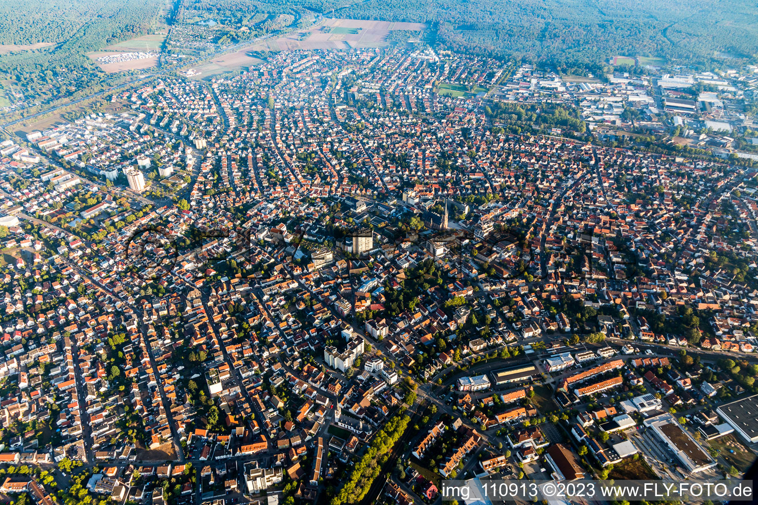 Luftbild von Viernheim im Bundesland Hessen, Deutschland