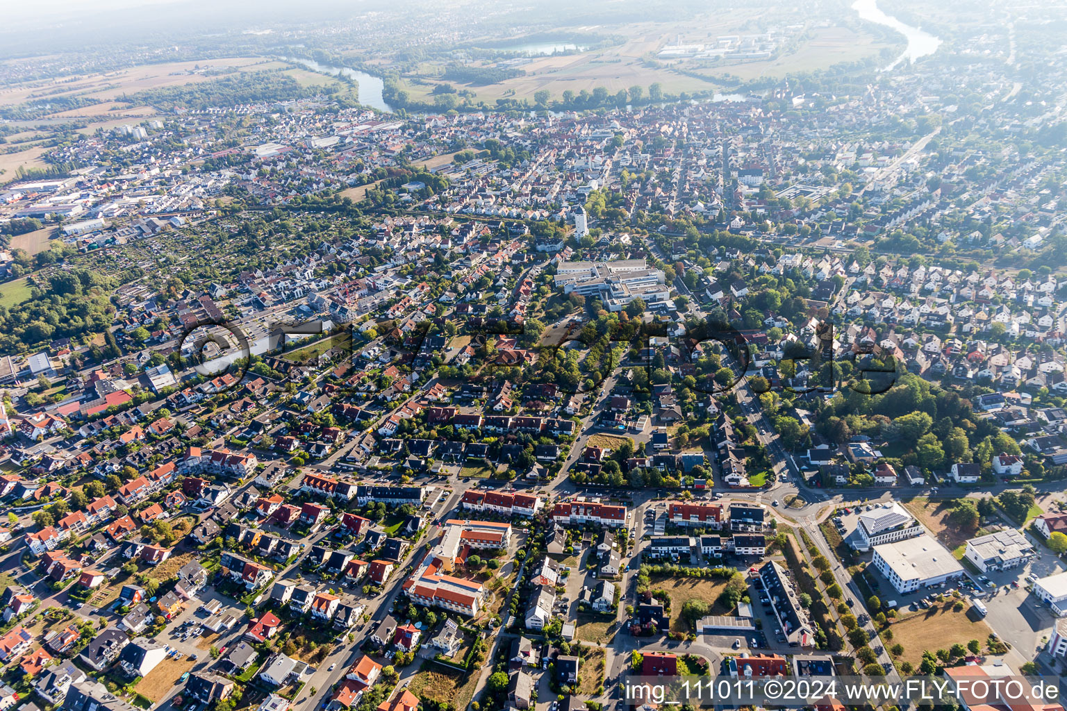 Seligenstadt im Bundesland Hessen, Deutschland aus der Drohnenperspektive