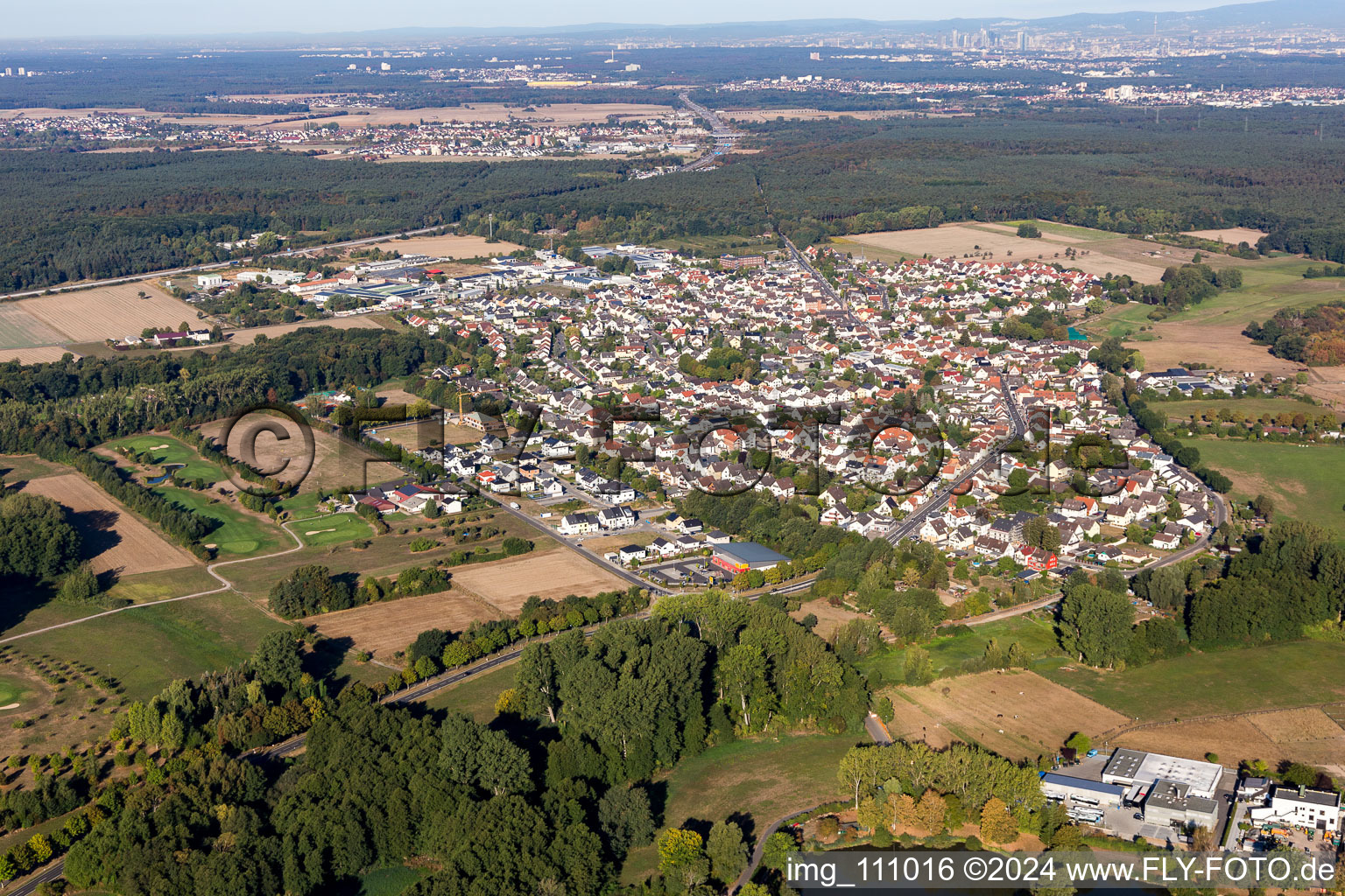 Luftbild von Seligenstadt im Bundesland Hessen, Deutschland