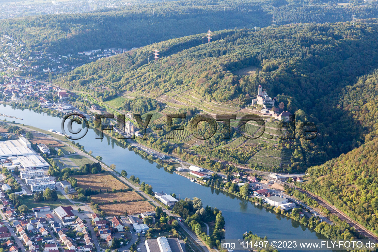 Luftbild von Neckarzimmern, Burg Hornberg im Bundesland Baden-Württemberg, Deutschland