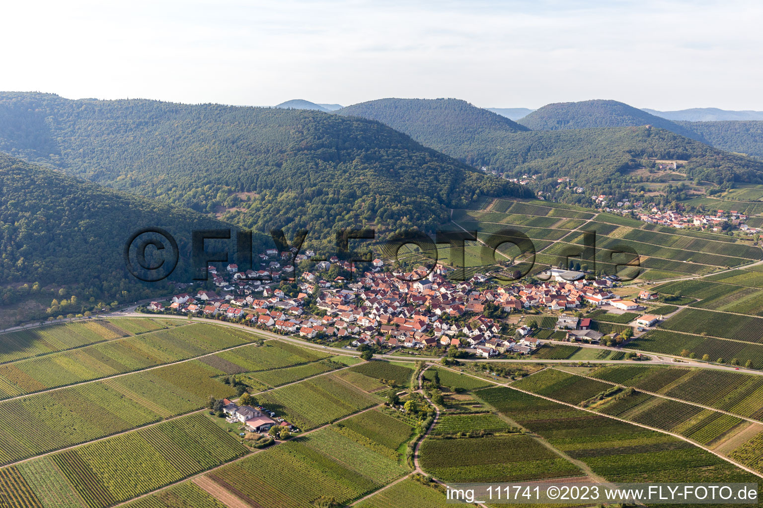 Eschbach im Bundesland Rheinland-Pfalz, Deutschland von einer Drohne aus