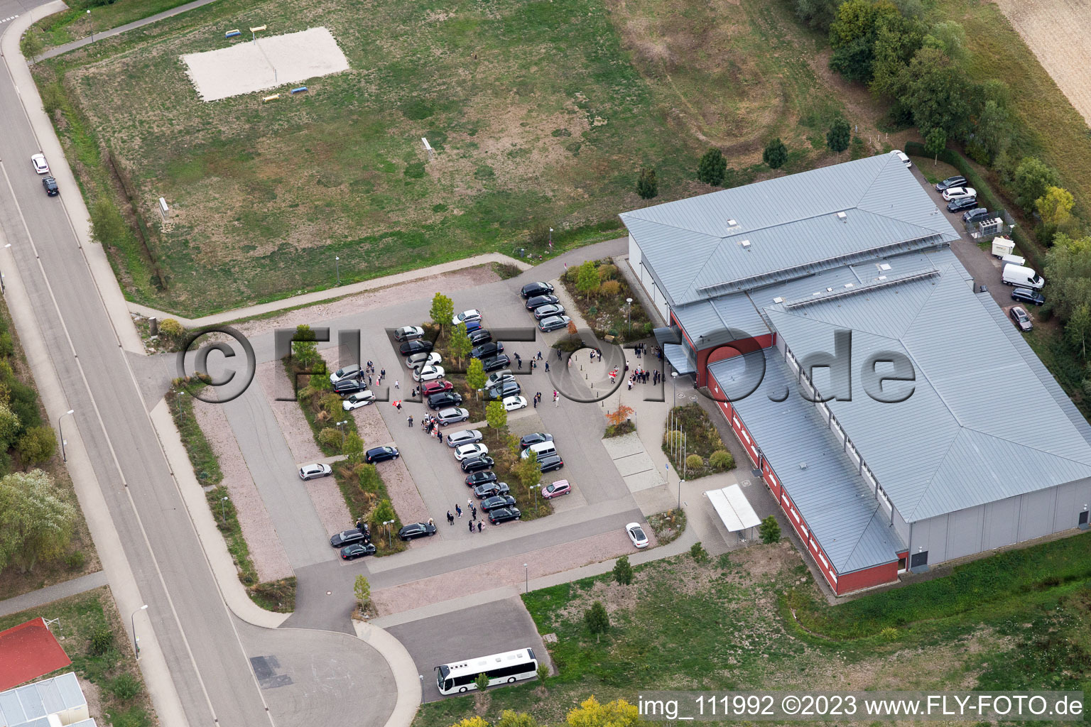 Luftbild von Kandel, Bienwaldhalle im Bundesland Rheinland-Pfalz, Deutschland