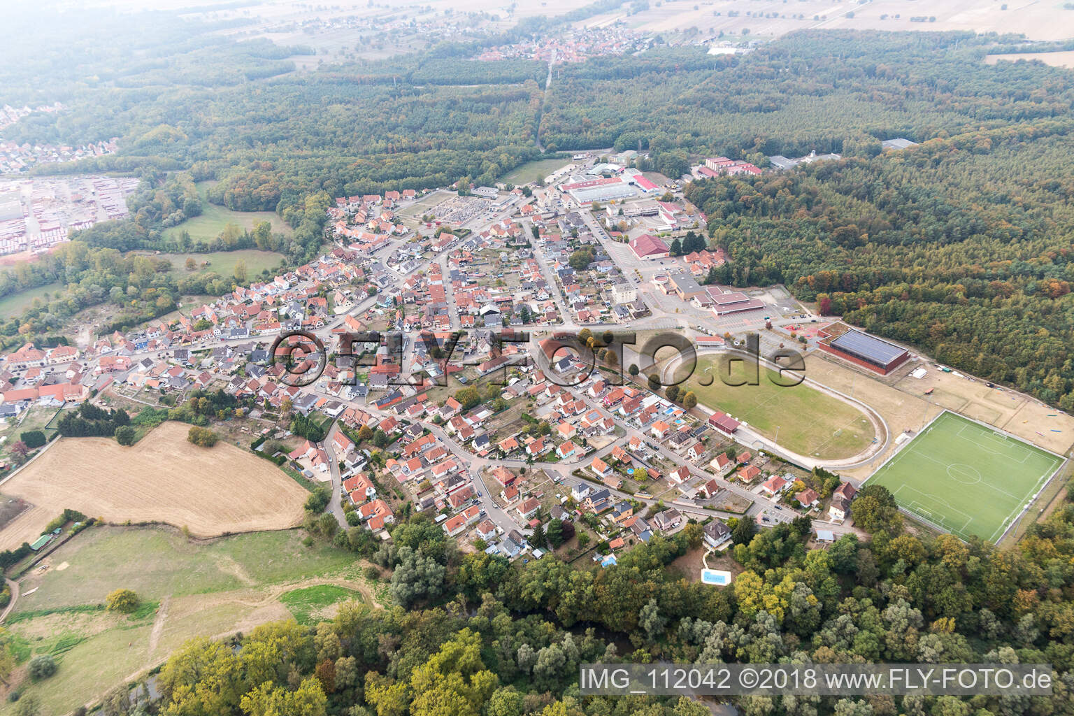 Seltz im Bundesland Bas-Rhin, Frankreich von oben gesehen