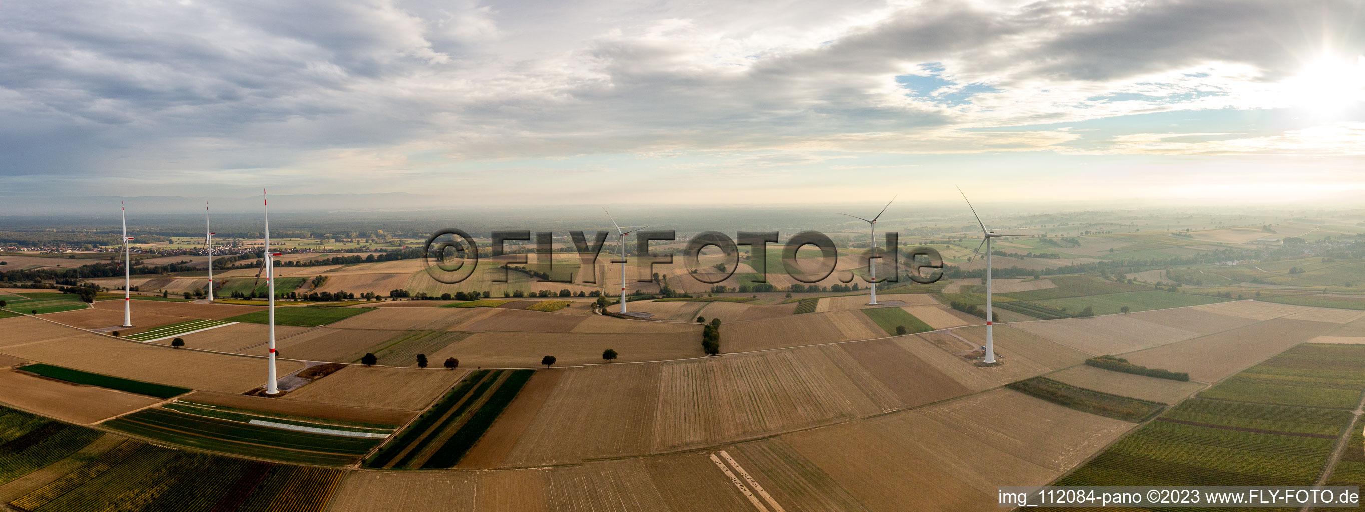 Luftbild von Freckenfeld, Windpark der EnBW - Windenergieanlage mit 6 Windrädern im Bundesland Rheinland-Pfalz, Deutschland