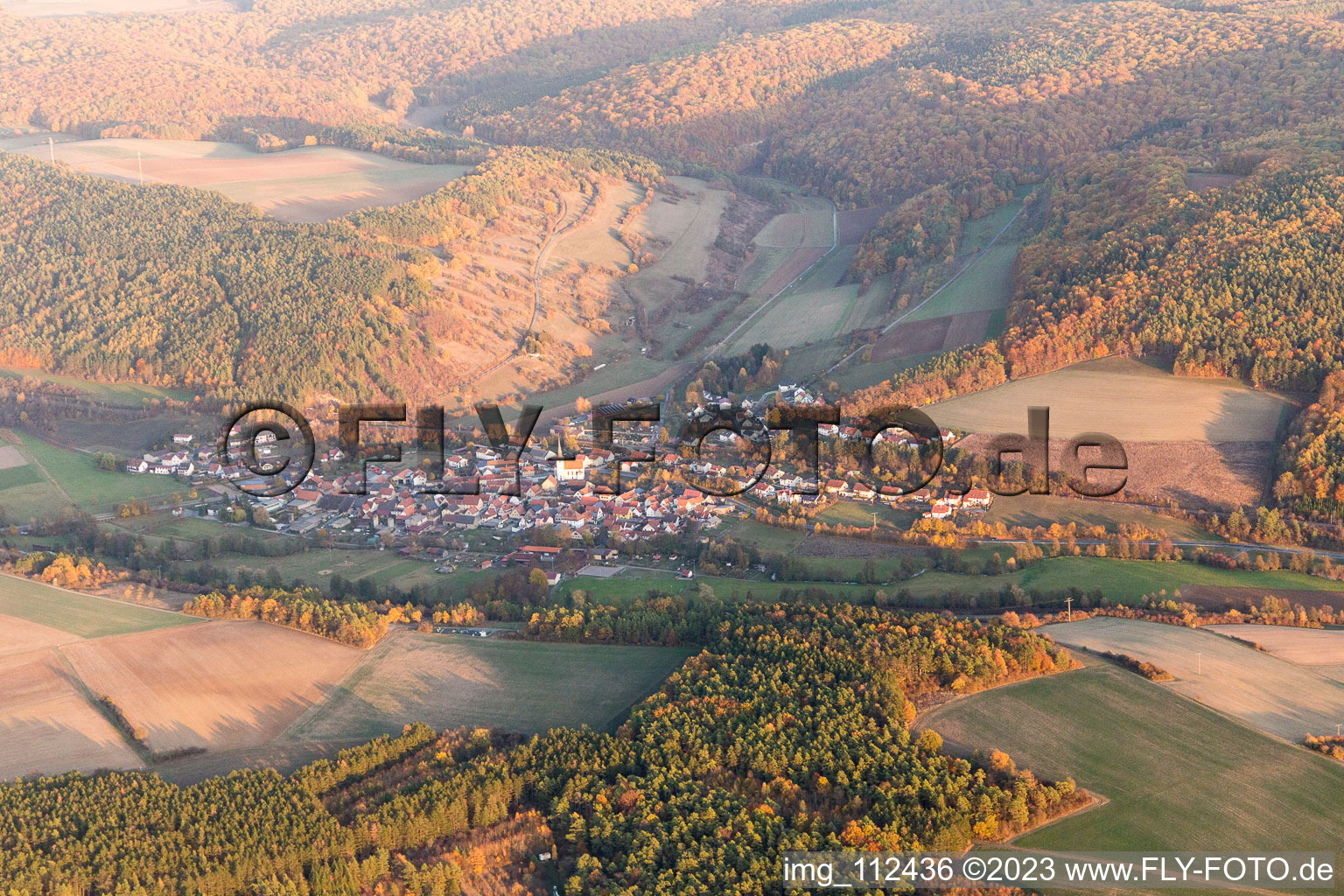 Luftaufnahme von Binsfeld im Bundesland Bayern, Deutschland