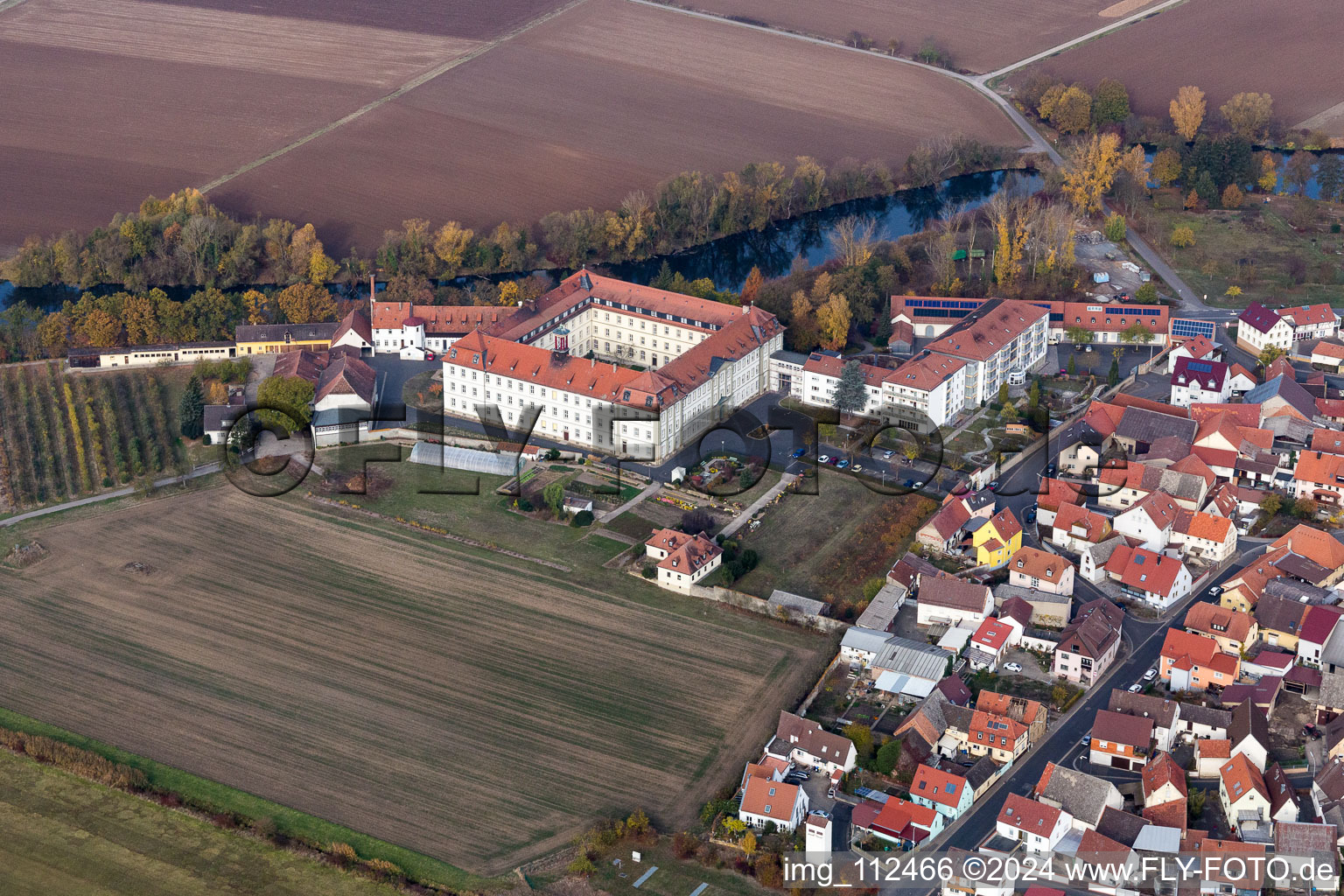 Gebäudekomplex des Klosters Maria Hilf in Heidenfeld im Bundesland Bayern, Deutschland