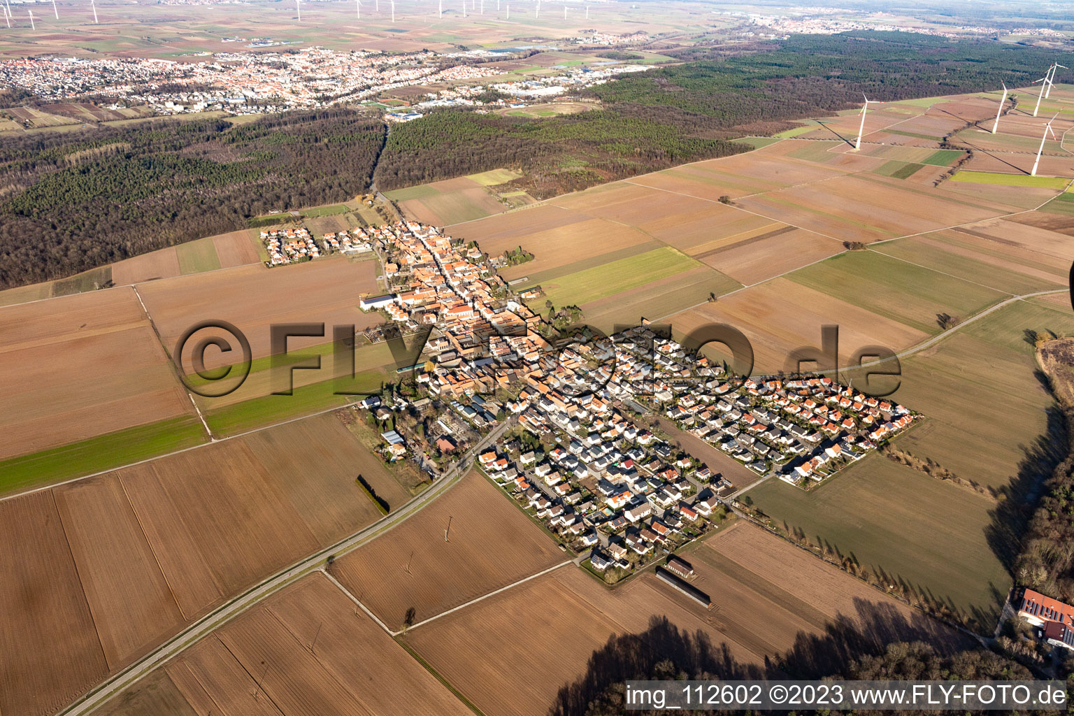Schrägluftbild von Ortsteil Hayna in Herxheim bei Landau/Pfalz im Bundesland Rheinland-Pfalz, Deutschland