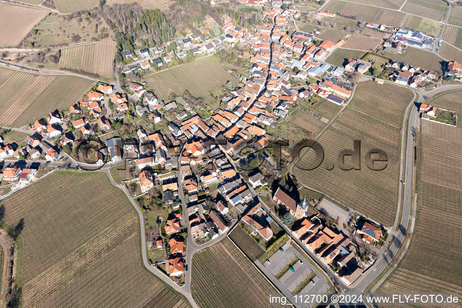 Drohnenaufname von Burrweiler im Bundesland Rheinland-Pfalz, Deutschland