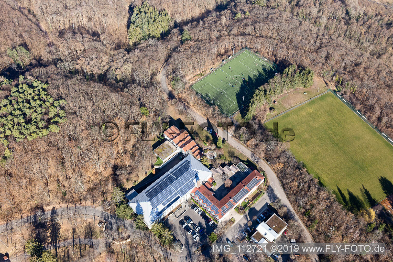Luftbild von Sportschule, SW-Deutscher FV eV in Edenkoben im Bundesland Rheinland-Pfalz, Deutschland